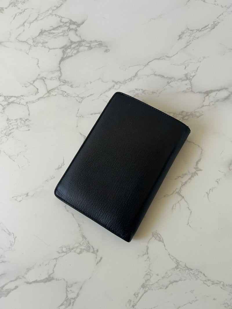 CHANEL rare black gold label short and medium wallet/wallet/passport holder