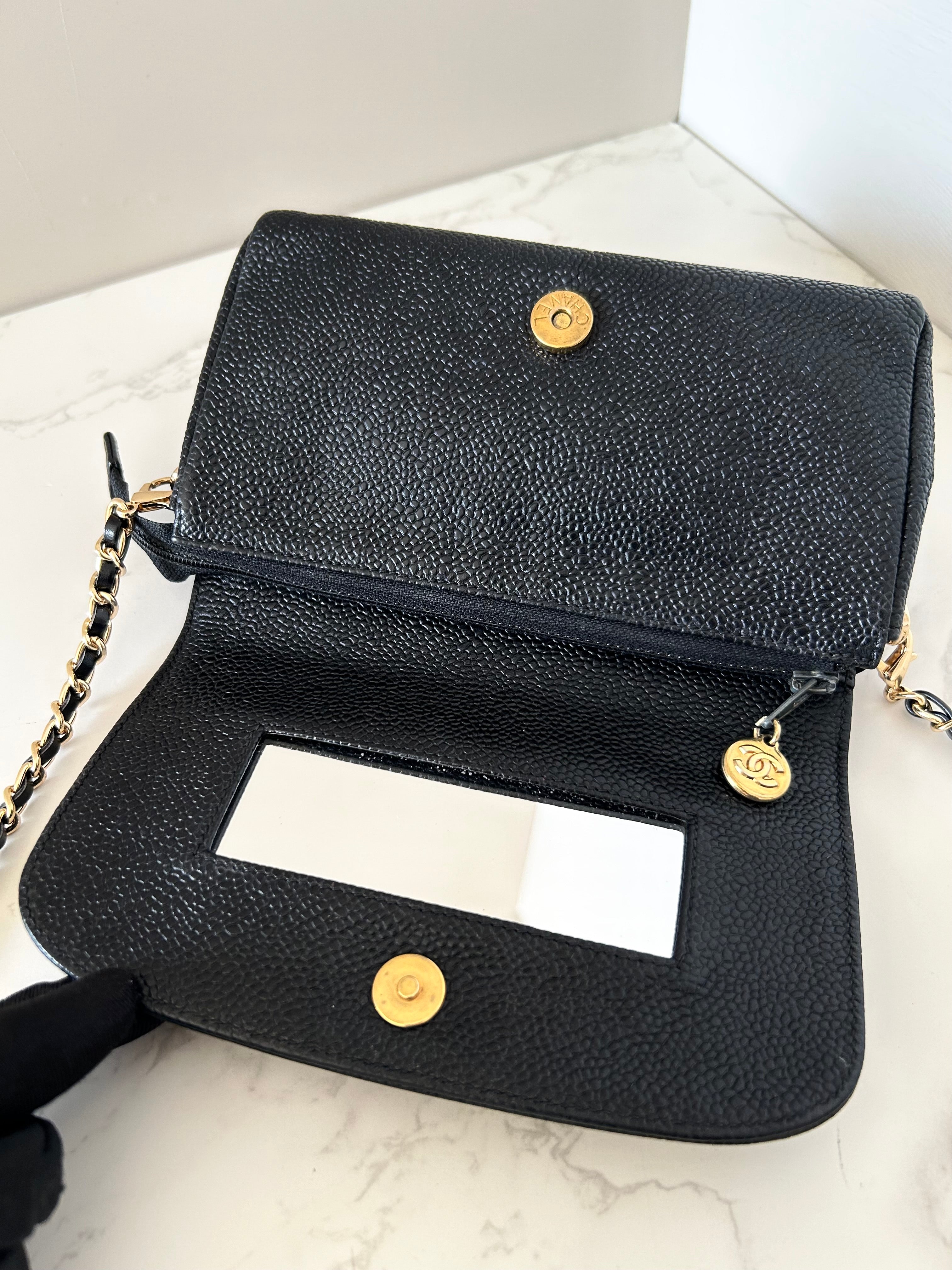CHANEL Rare Black Caviar with Mirror WOC/Side Bag/Messenger Bag