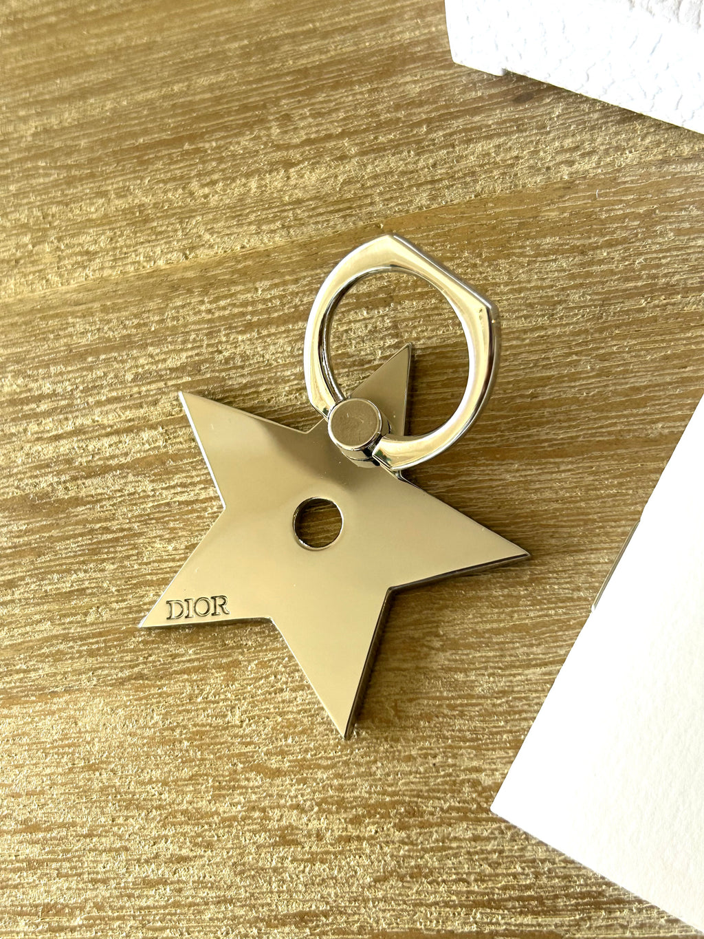 女神節滿額 HKD$3888贈品 - CHRISTIAN DIOR 星星手機支架