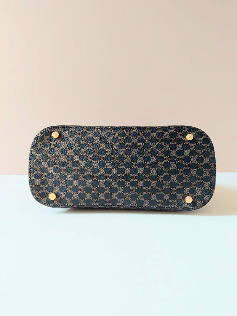 CELINE rare black old flower shell leather bag / side bag / oblique bag
