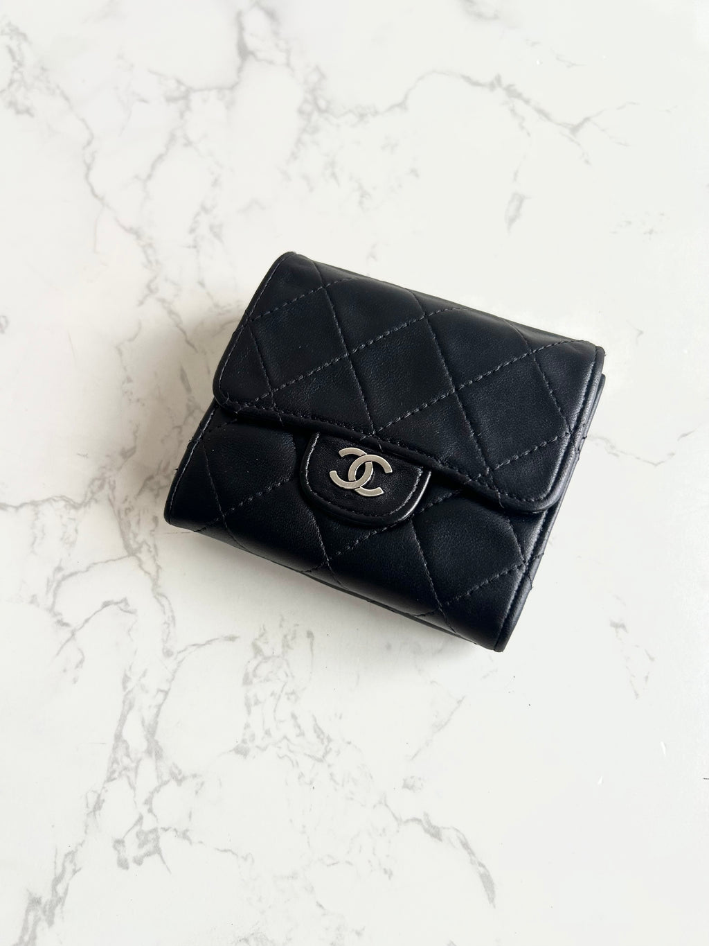 Chanel雙面黑銀色小羊皮革短夾 皮夾 錢包 中夾