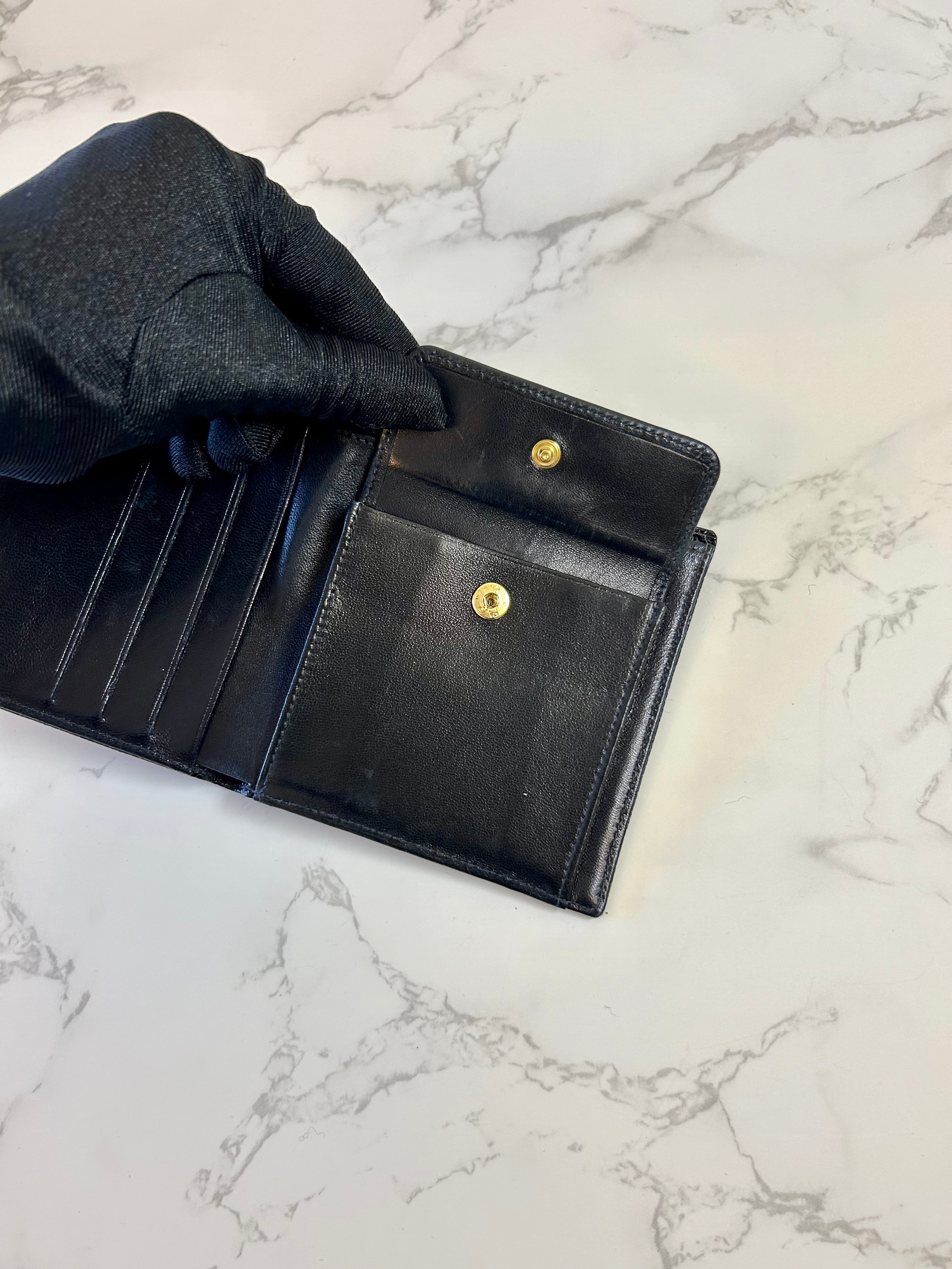 CHANEL rare black caviar cowhide leather bi-fold short wallet/wallet/purse for men and women