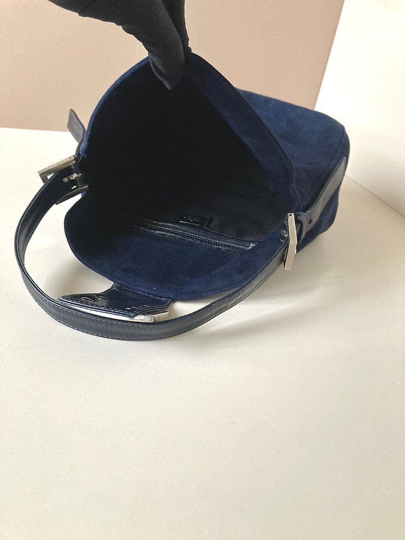 FENDI 稀有藍黑色絨布法棍腋下包/側背包