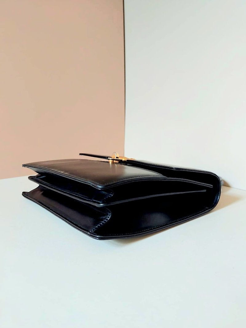GUCCI Rare Black Rotating Gold Buckle Kelly Leather Side Bag/Messenger Bag/Handbag