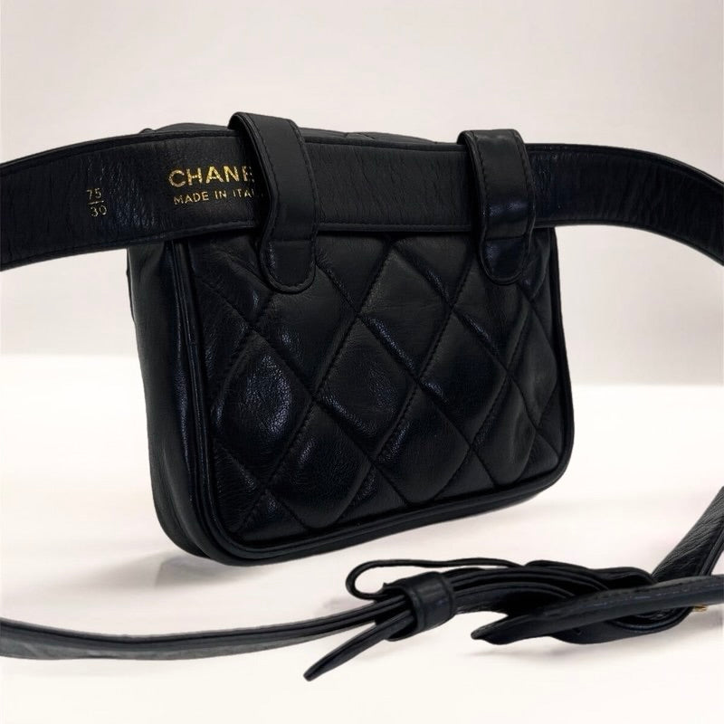 CHANEL rare black leather gold swivel buckle belt bag/side bag/clutch