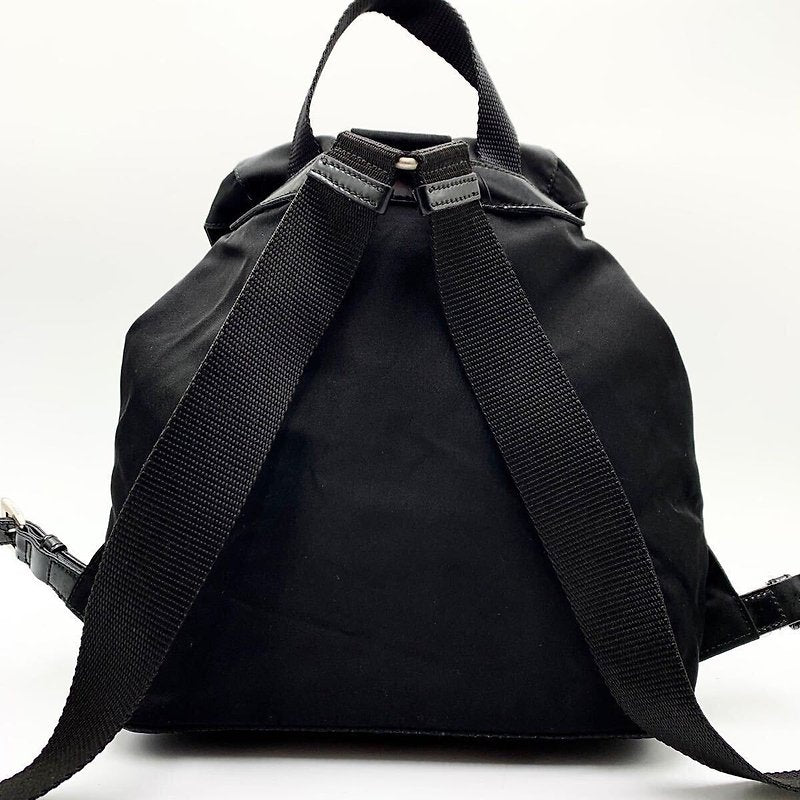 PRADA 黑色銀三角尼龍男女後背包/雙肩包/背包