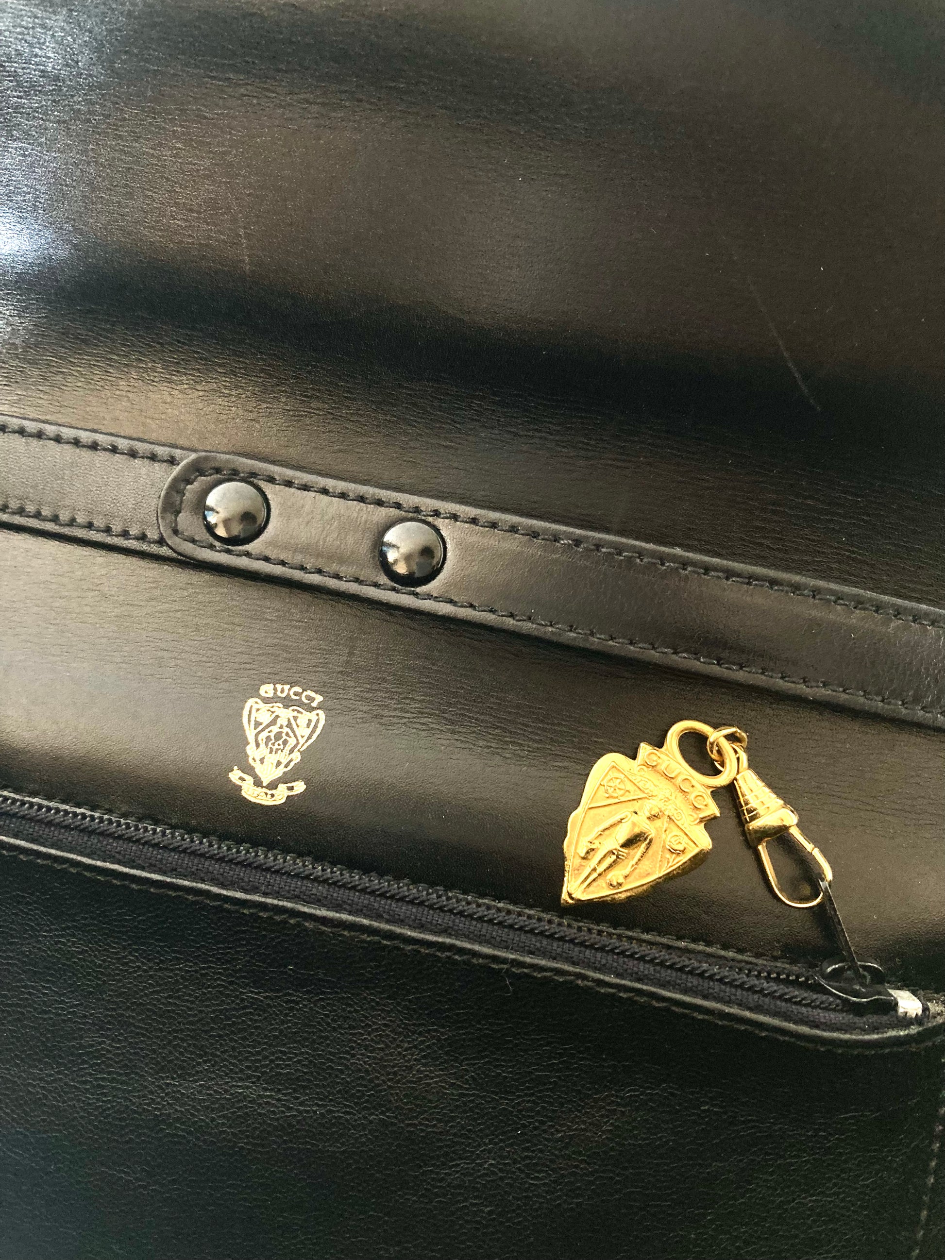 GUCCI Black x Gold Calf Leather Envelope Crossbody Chain Bag