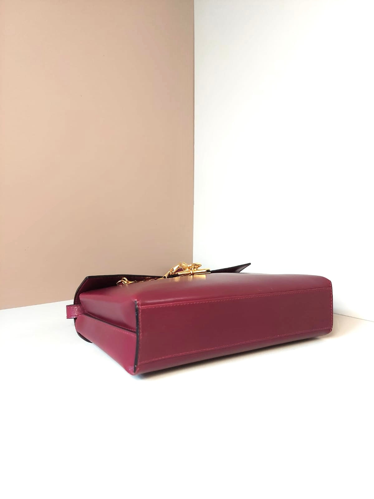 CELINE rare wine red gold teardrop rudder chain leather box small bag / side bag / oblique bag