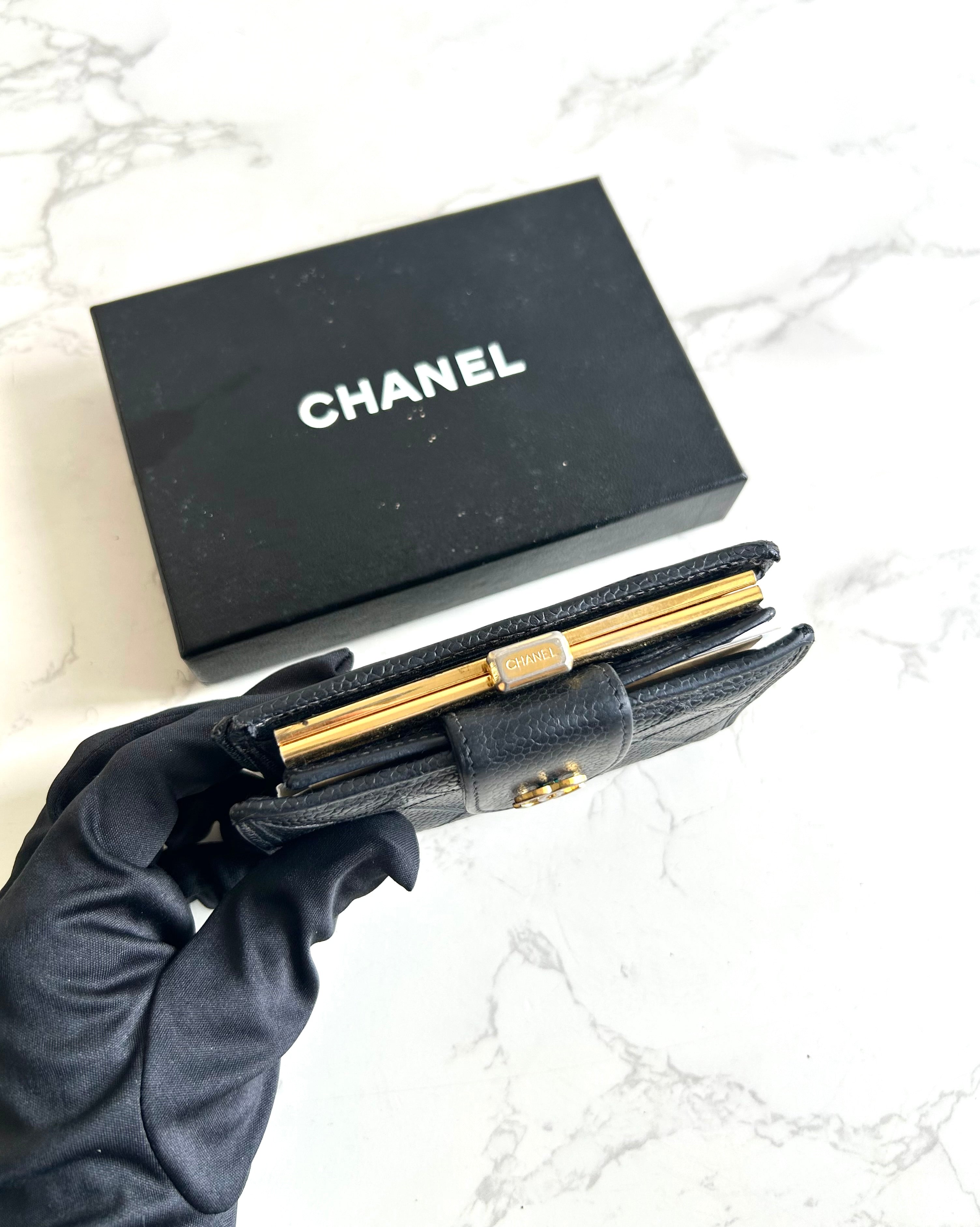 Chanel黑色魚子醬皮革中夾 皮夾 錢包 短夾 中古包