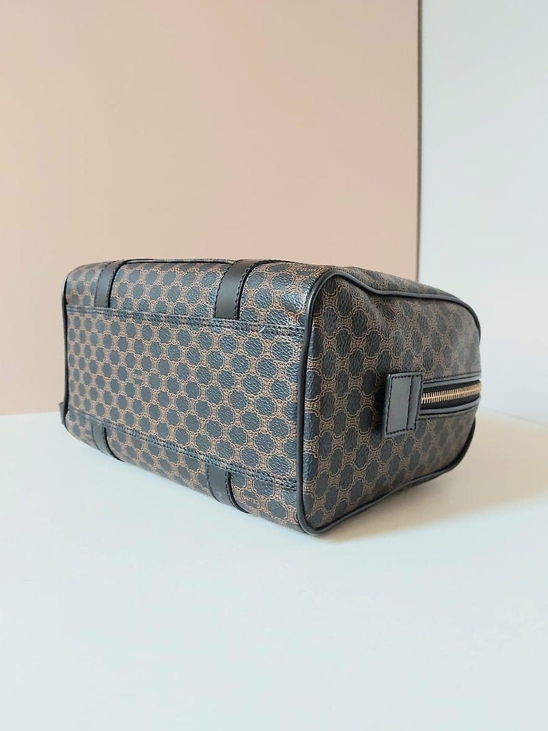 CELINE black old flower leather gold buckle Boston barrel small bag / side bag / oblique bag