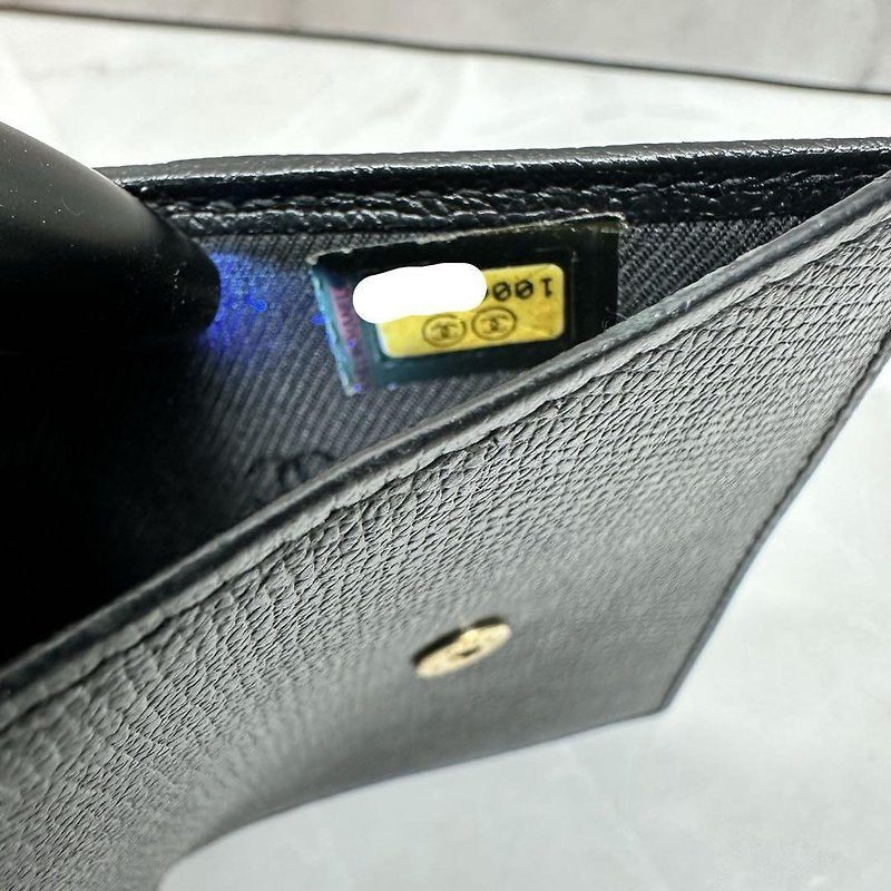 CHANEL full set of accessories · rare black cowhide leather gold coin short clip / small wallet