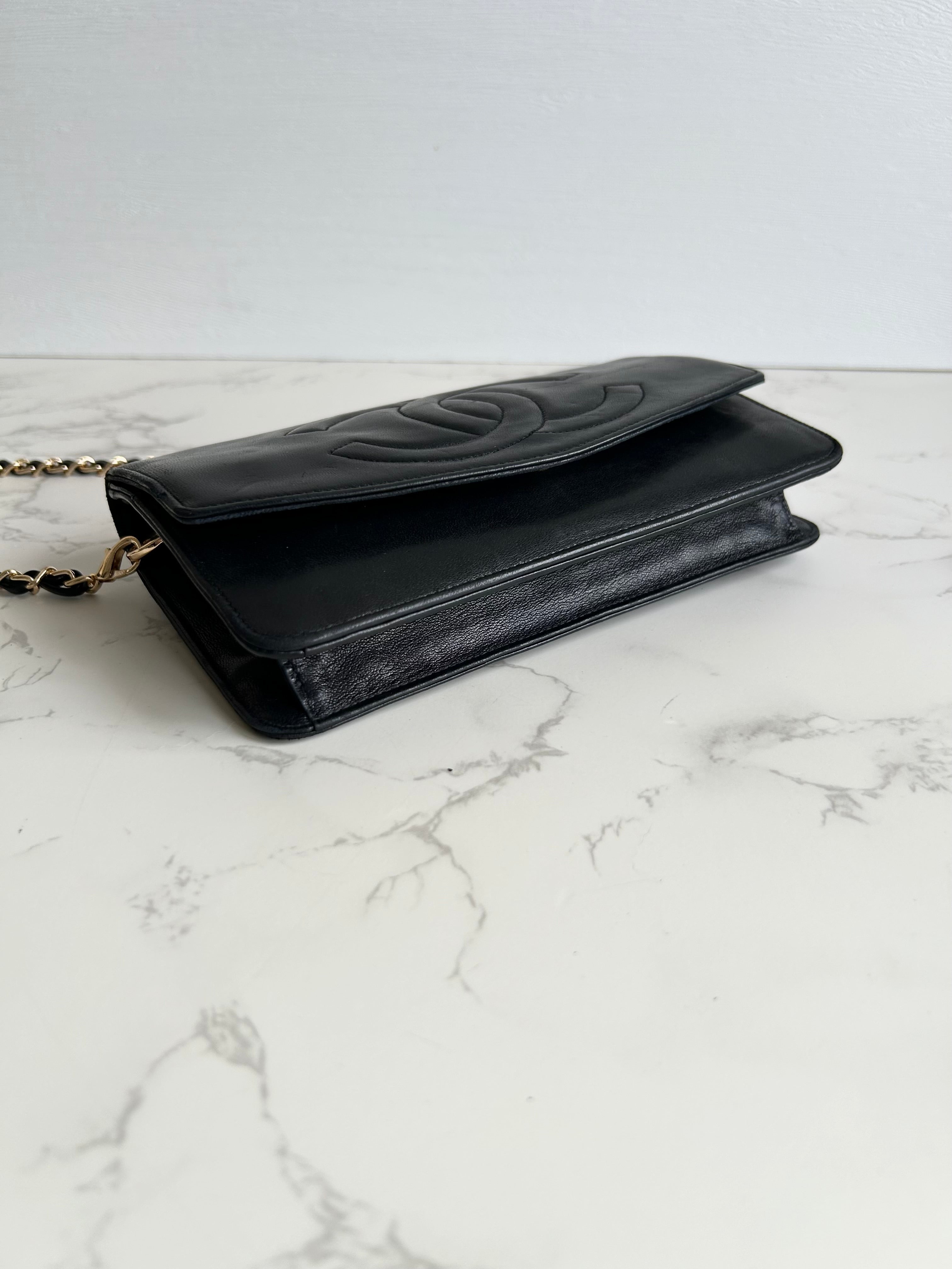 CHANEL rare black lambskin chain strap WOC/side bag/oblique bag