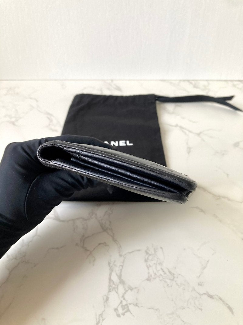 CHANEL Black Camellia Silver Label Leather Long Wallet/Wallet