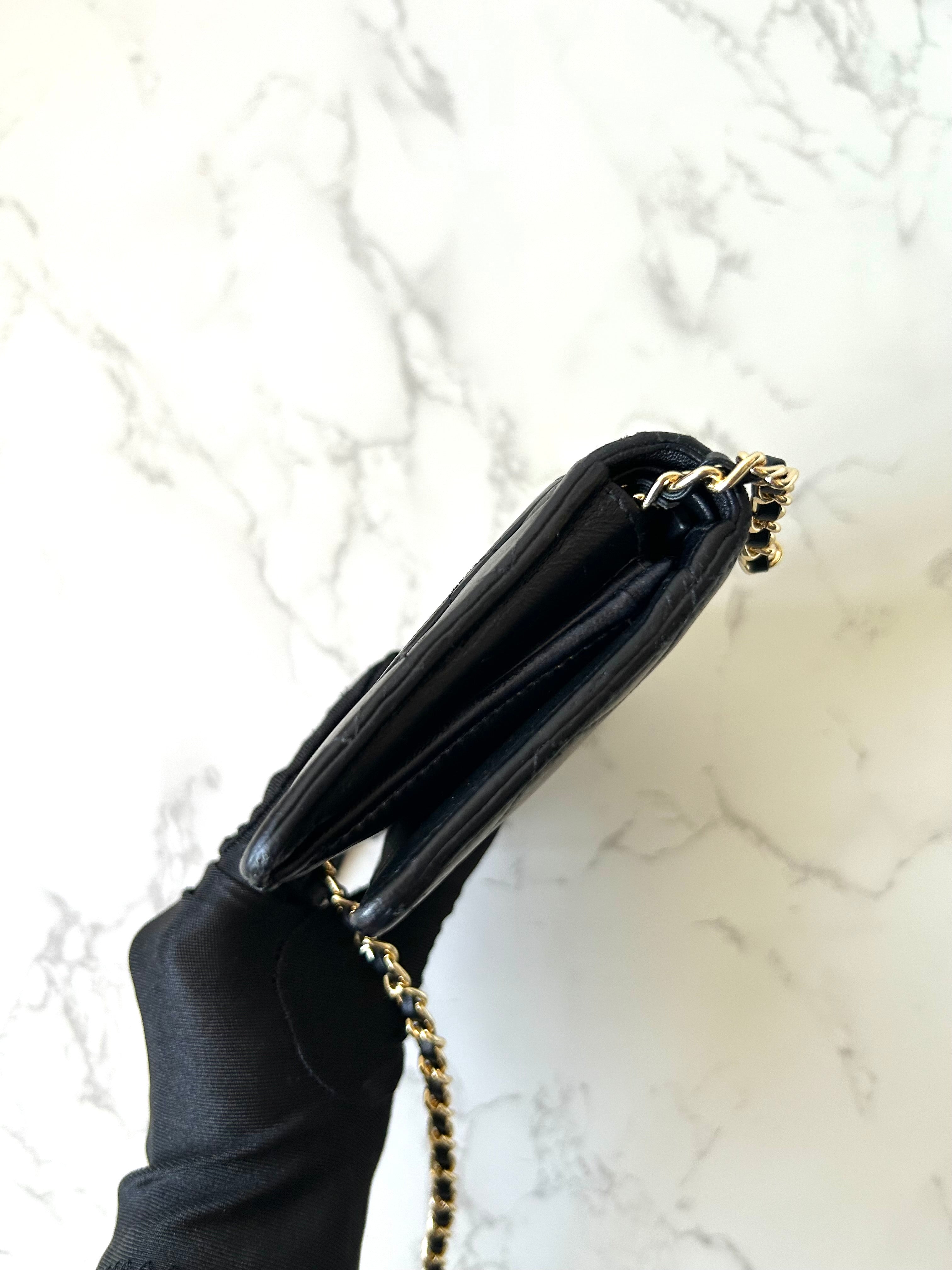 CHANEL black gold lambskin leather WOC long wallet/oblique bag/side bag