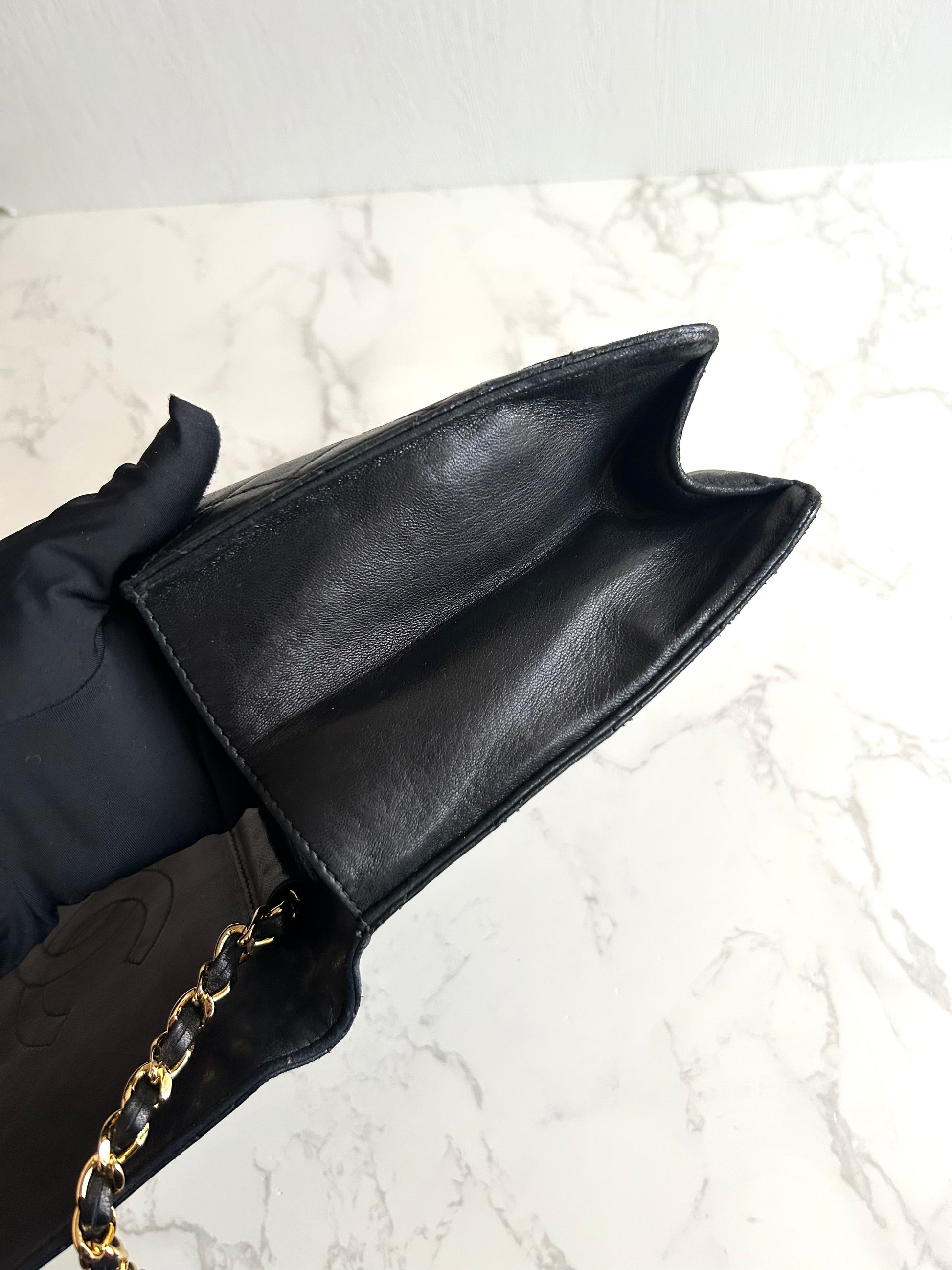 Chanel 黑金22 Matelassé 翻蓋包/側背包/單肩包