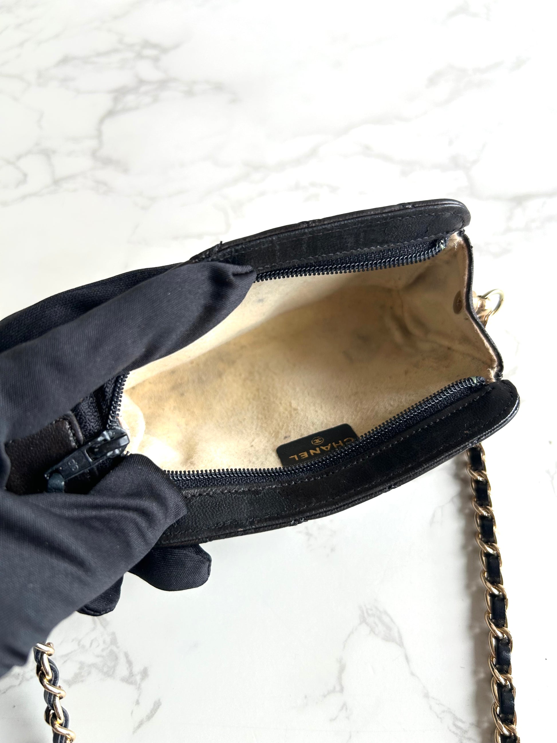 中古 Chanel黑金色小羊皮革斜背包  側背包