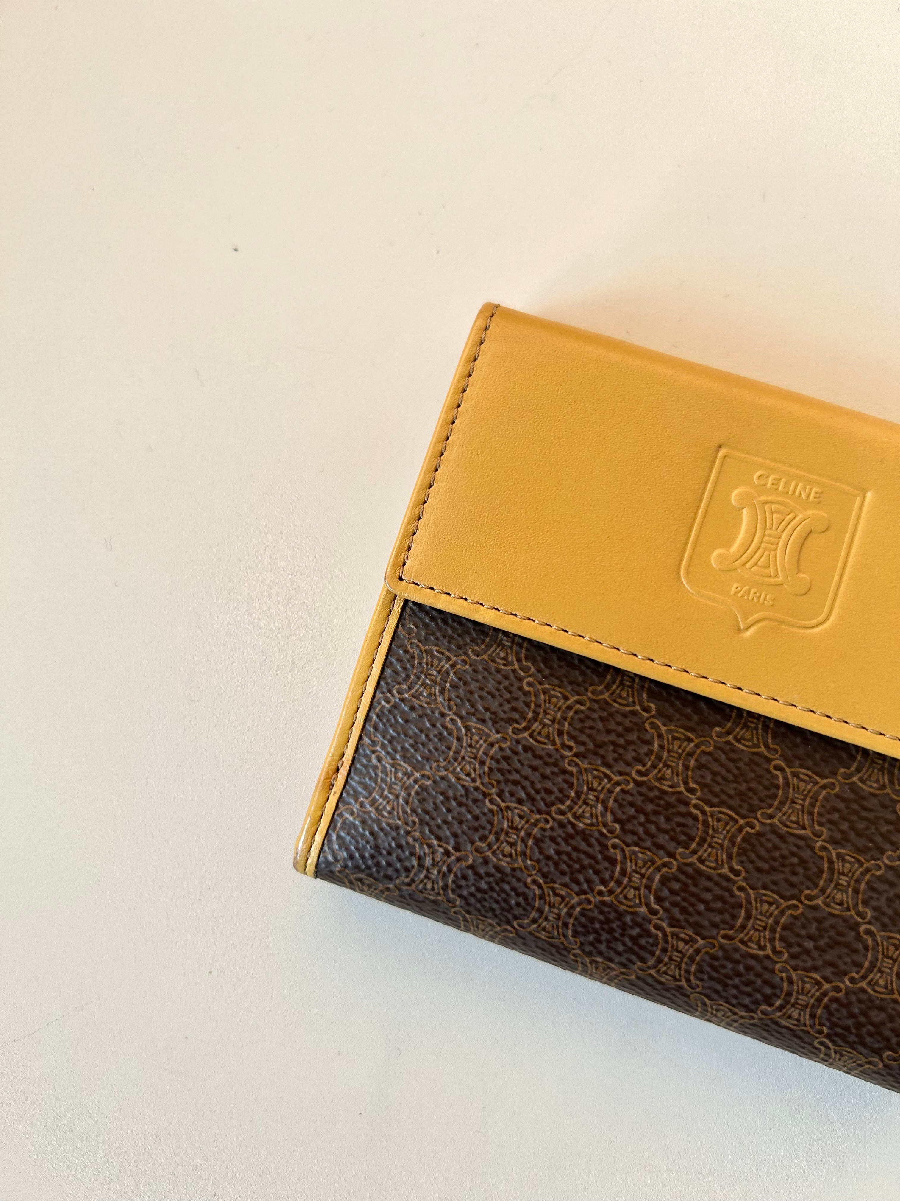 CELINE Beige Arc de Triomphe Presbyopia Short Clip Gold Wallet/Silver Bag/Wallet