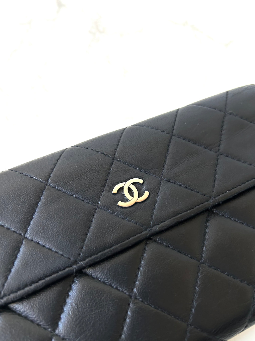 CHANEL 黑色格紋小羊皮革銀標長夾/錢包