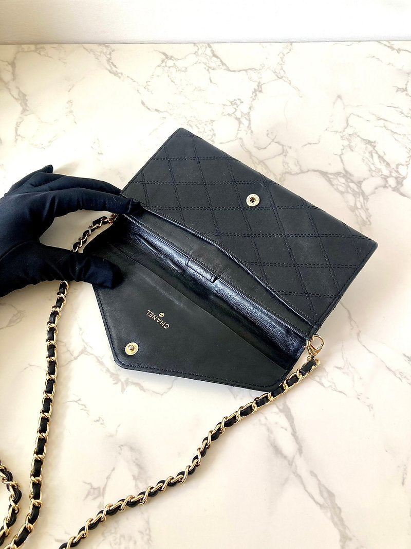 CHANEL Black Gold Buckle Envelope Small Bag/Side Bag/Messenger Bag/Clutch Bag/Mid-Length Wallet