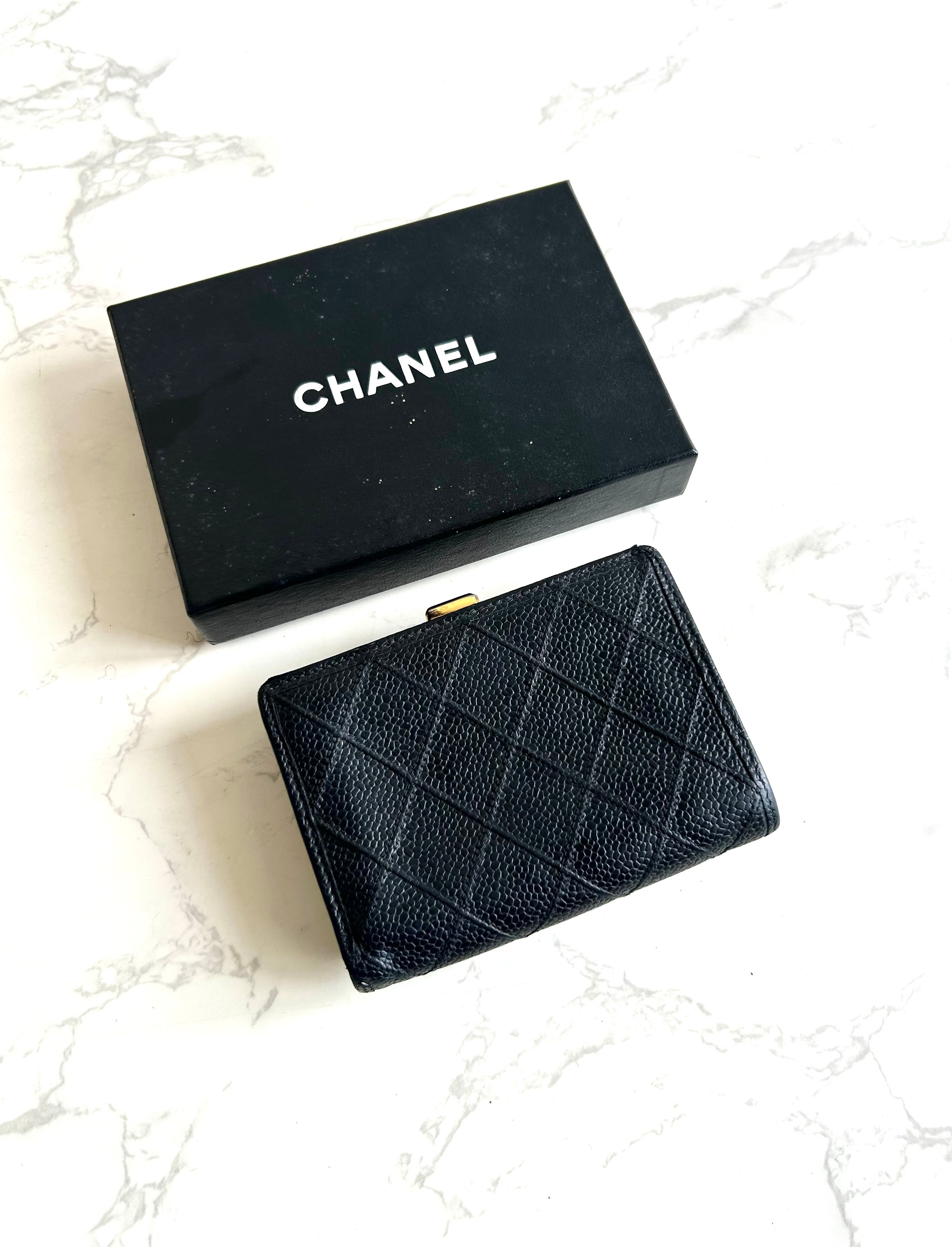 Chanel黑色魚子醬皮革中夾 皮夾 錢包 短夾 中古包