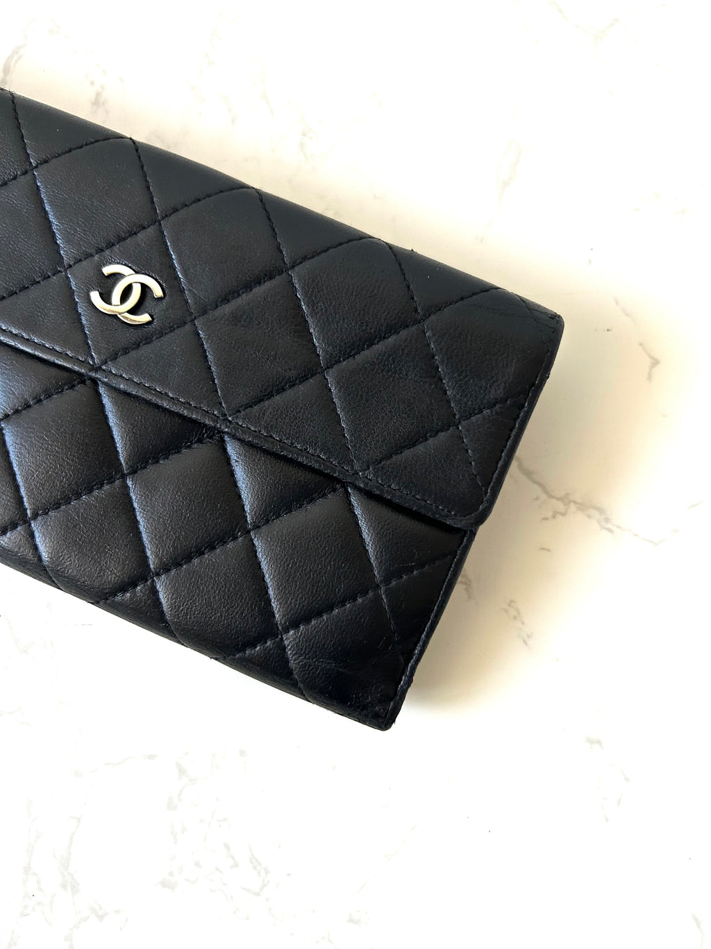 CHANEL 黑色格紋小羊皮革銀標長夾/錢包