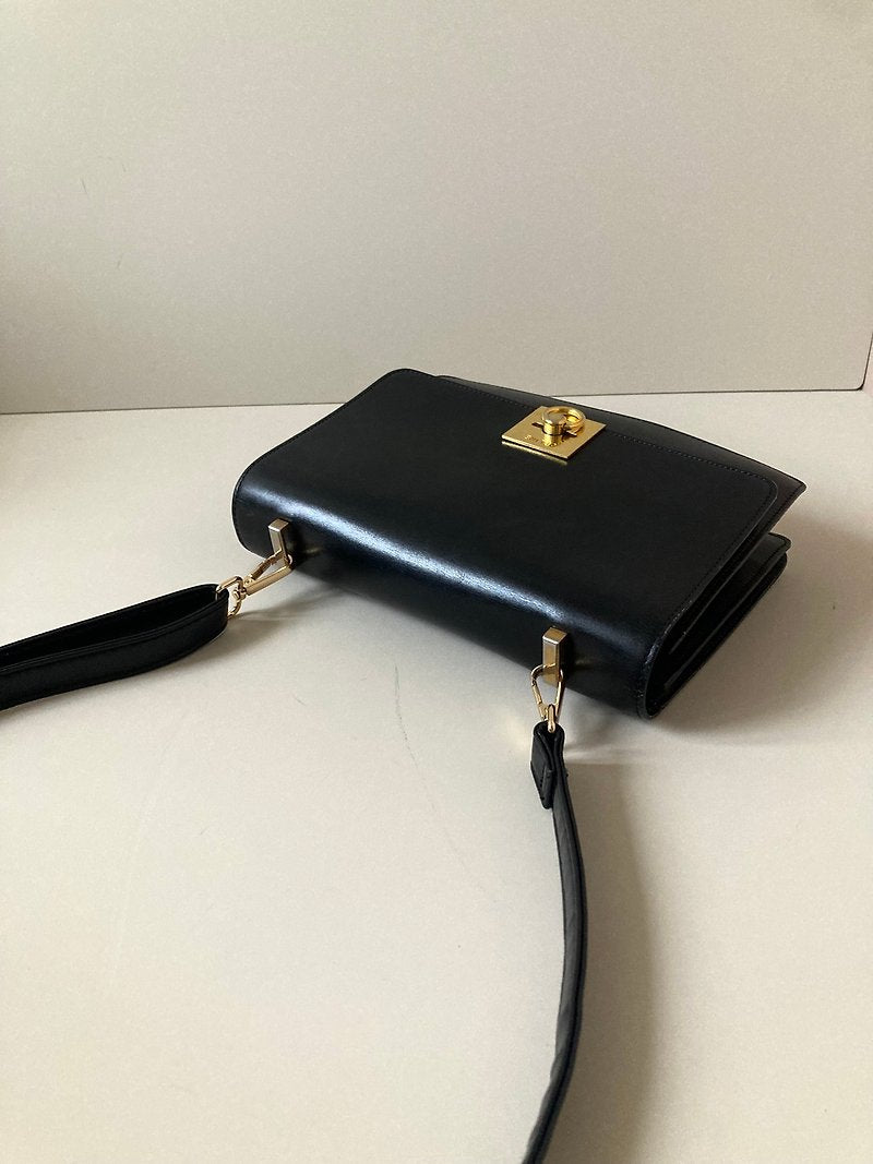 CELINE rare black gold buckle cowhide leather box small bag/side backpack/crossbody bag/underarm bag