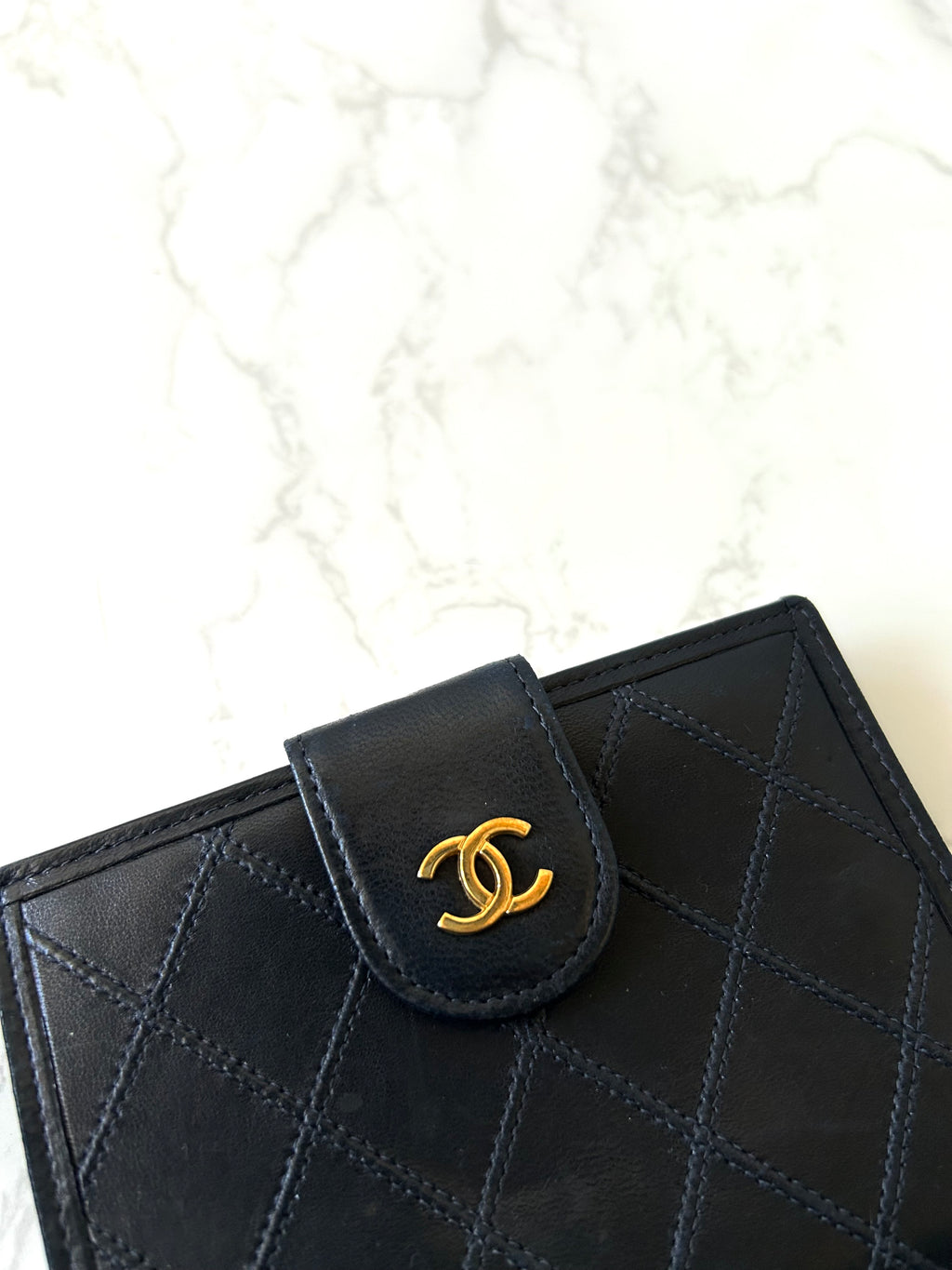 CHANEL rare black lambskin gold label short wallet / wallet