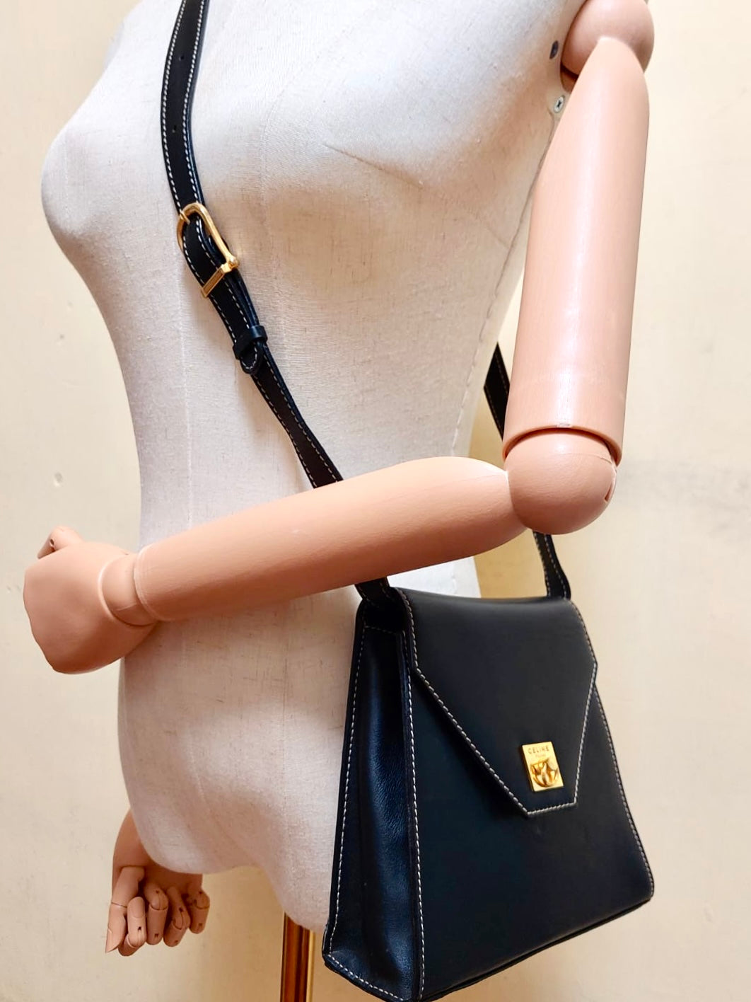 CELINE rare black gold buckle outer seam leather small Kelly shoulder bag / crossbody bag