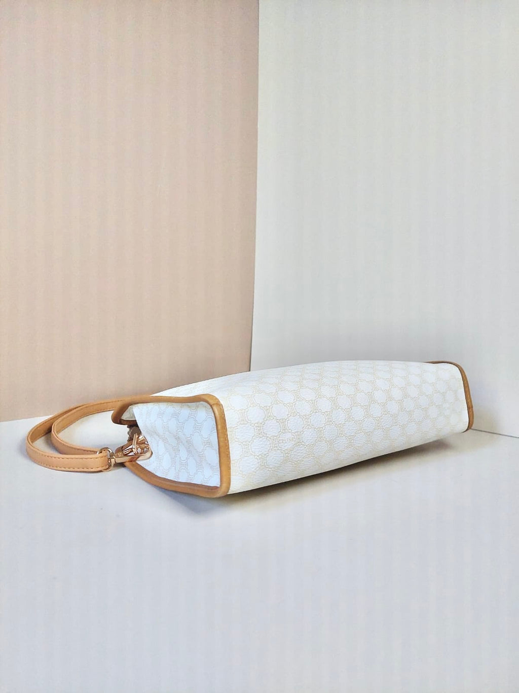 CELINE rare white old flower leather square small bag/clutch/side bag/crossbody bag