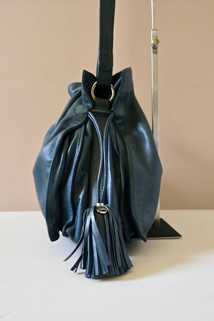 Loewe Flamenco Midnight Blue Anagram 流蘇水桶包/側背包/斜背包