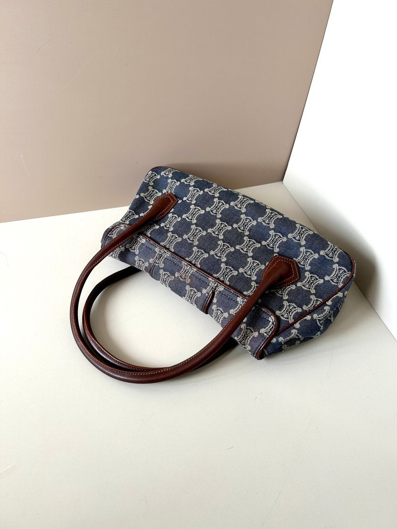 CELINE rare denim blue Arc de Triomphe old flower leather bag / side backpack / underarm bag