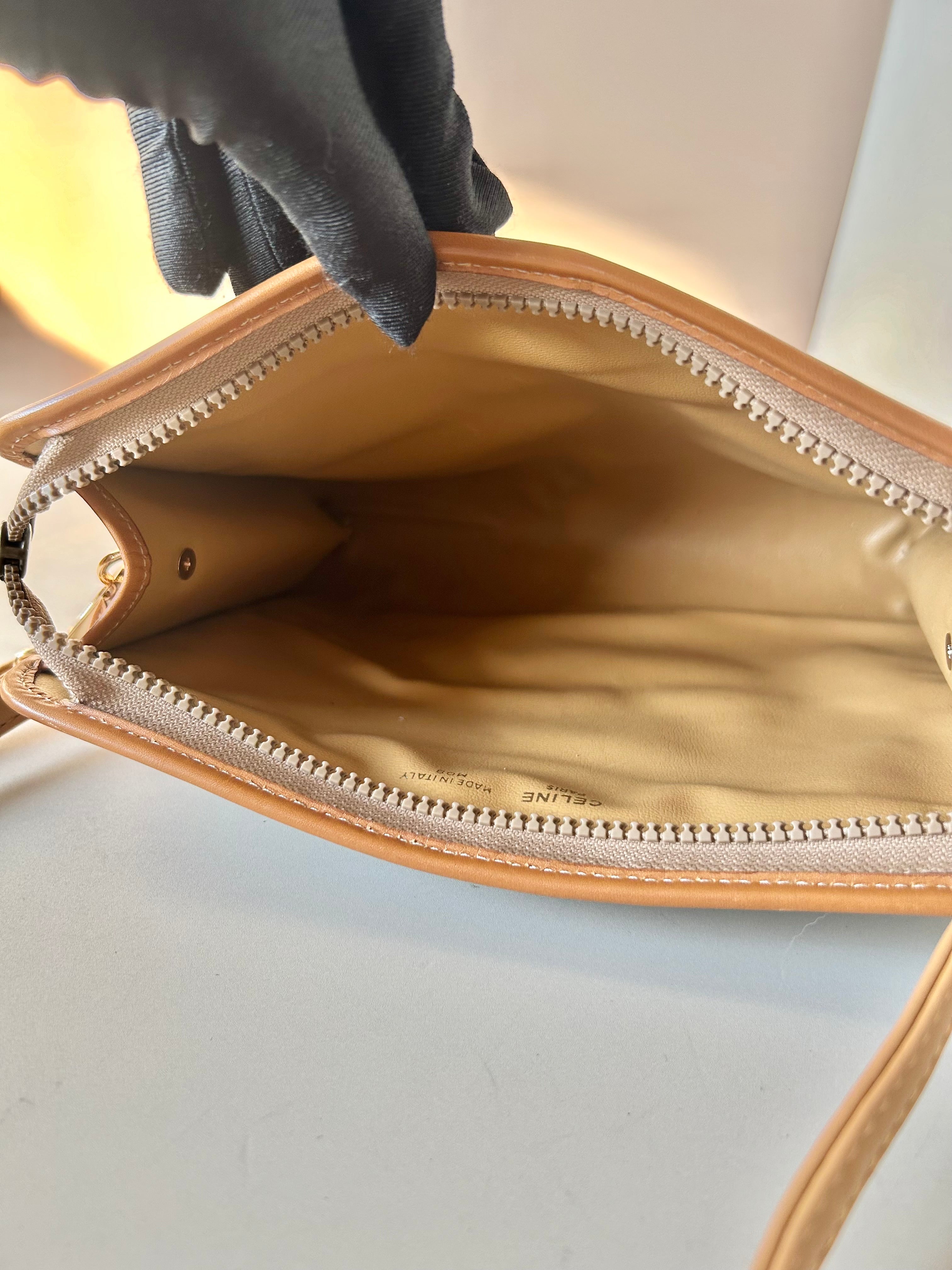 CELINE Brown Old Flower Leather Side Bag/Messenger Bag/Clutch Bag