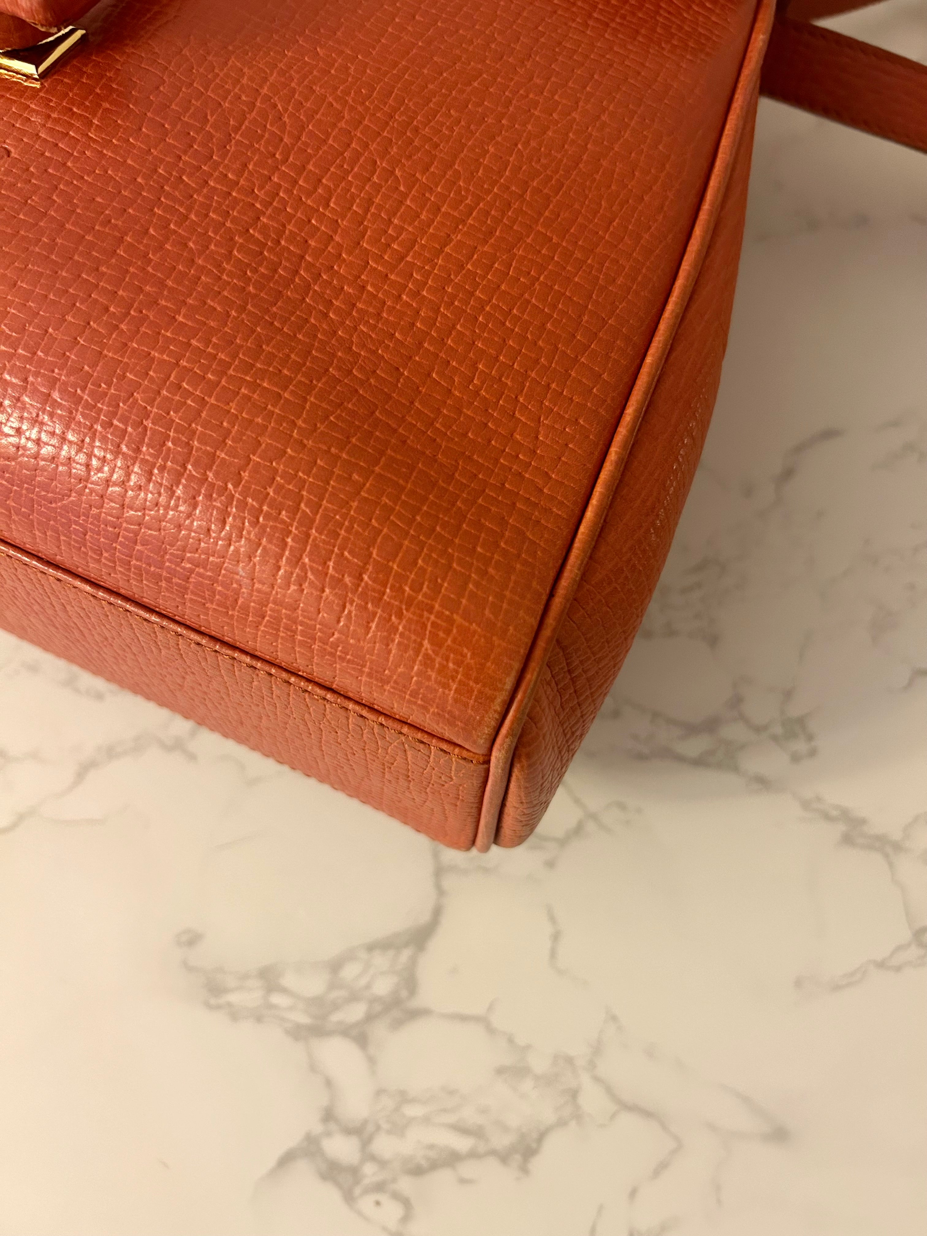 LOEWE rare caramel brown rotating buckle dual-purpose side bag/oblique bag/handbag