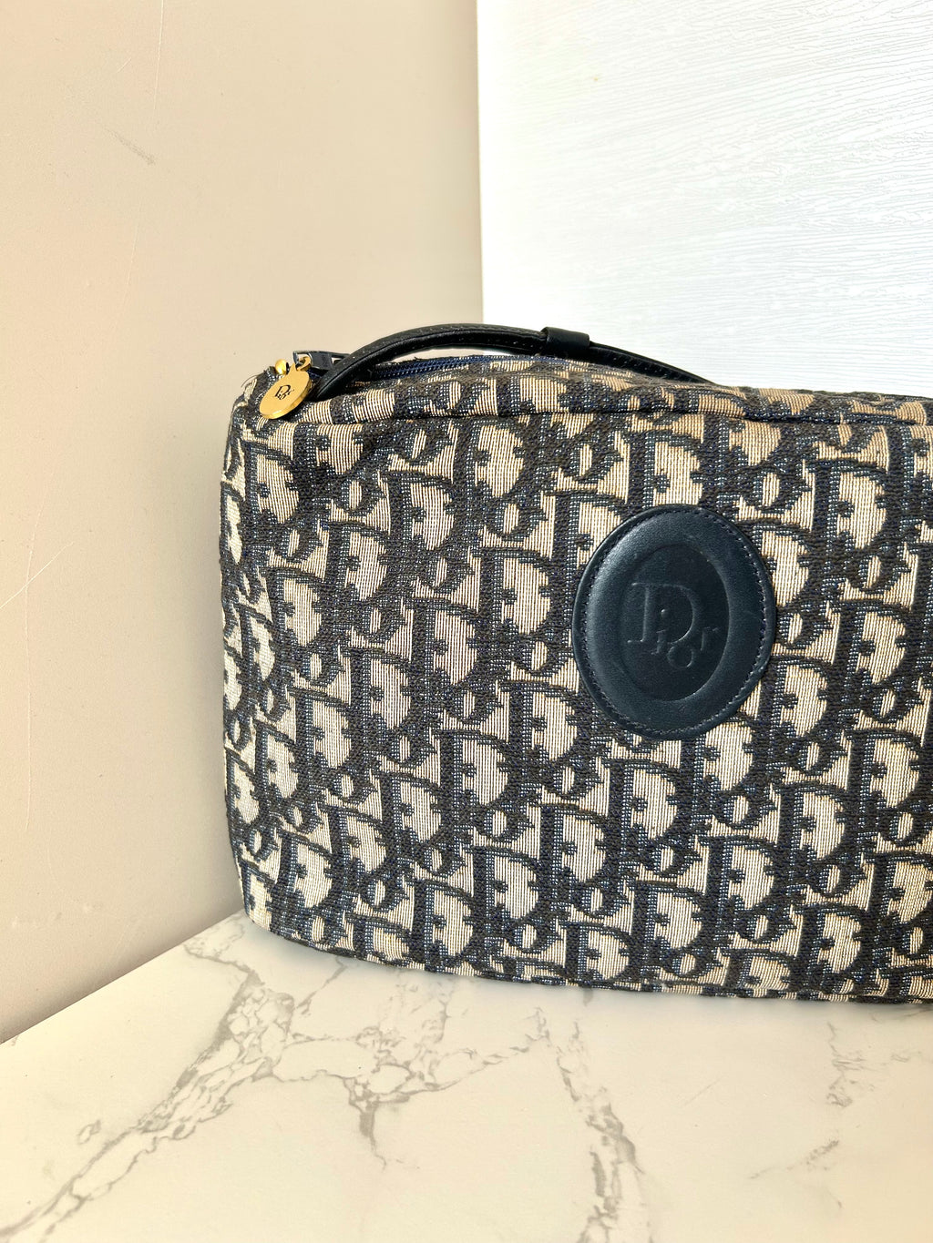 CHRISTIAN DIOR 稀有深藍色黑老花豆腐側背包