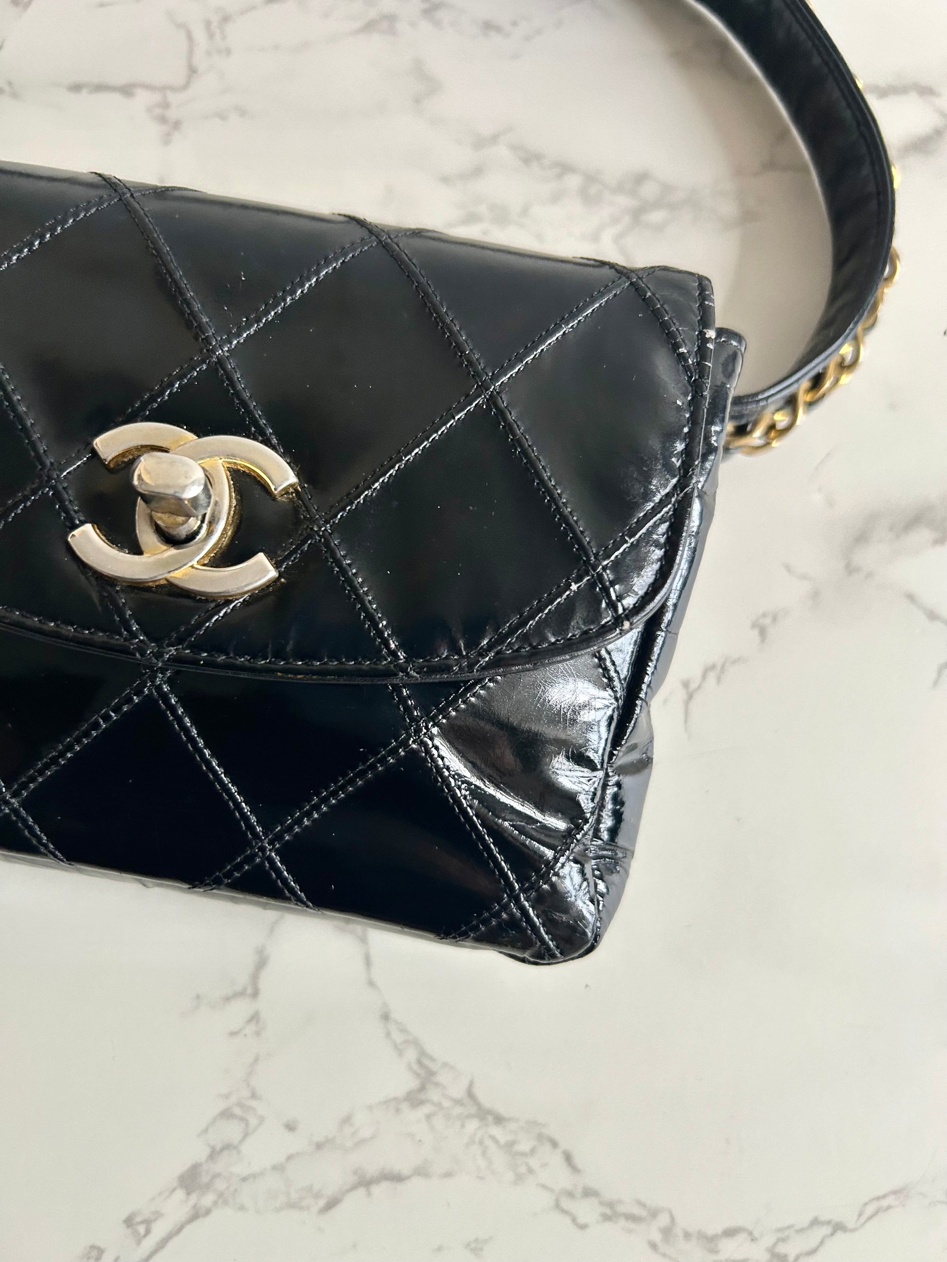 CHANEL rare black leather gold swivel buckle belt bag/side bag/clutch