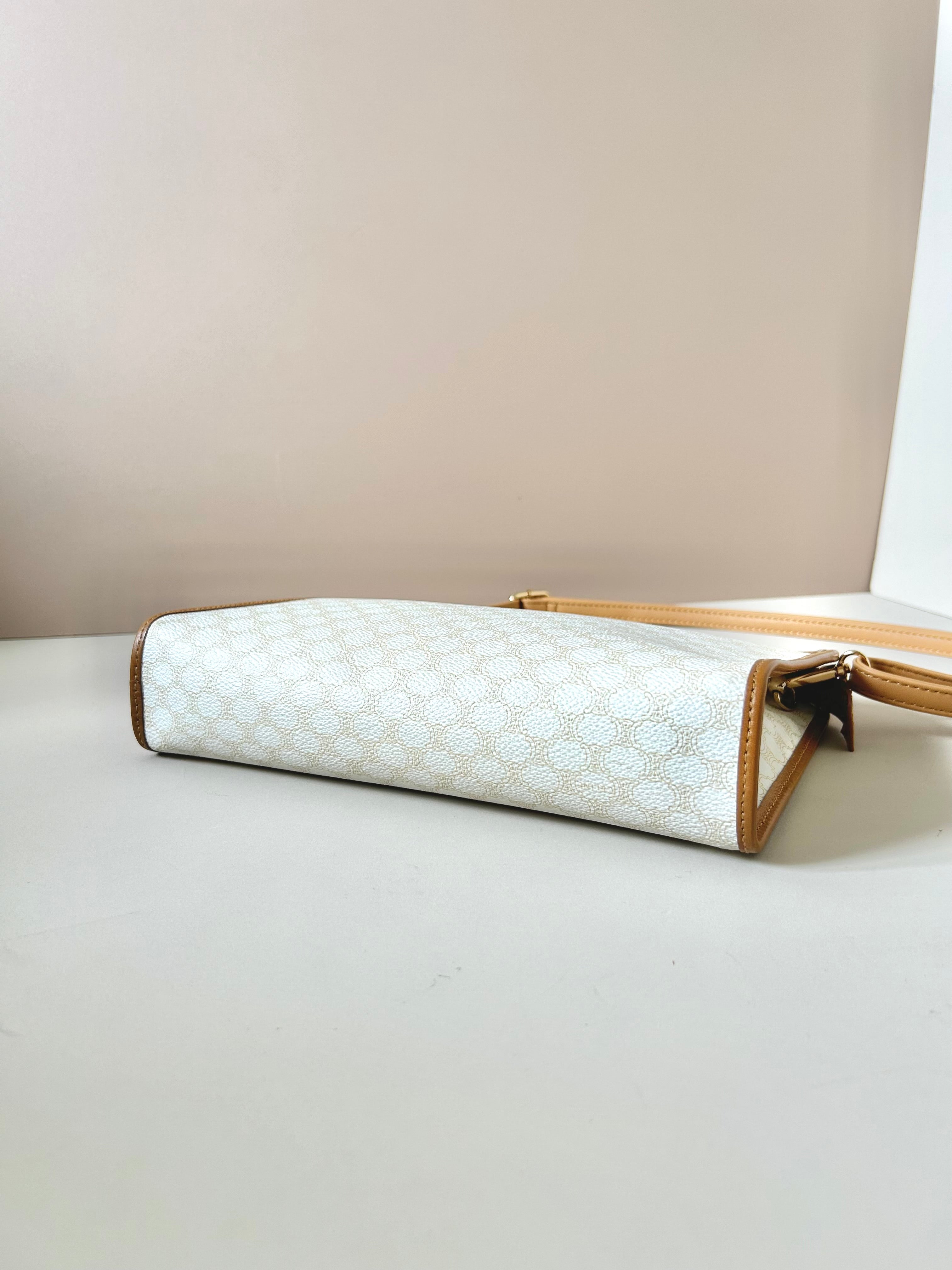 CELINE rare white old flower leather square small bag/clutch/side bag/crossbody bag
