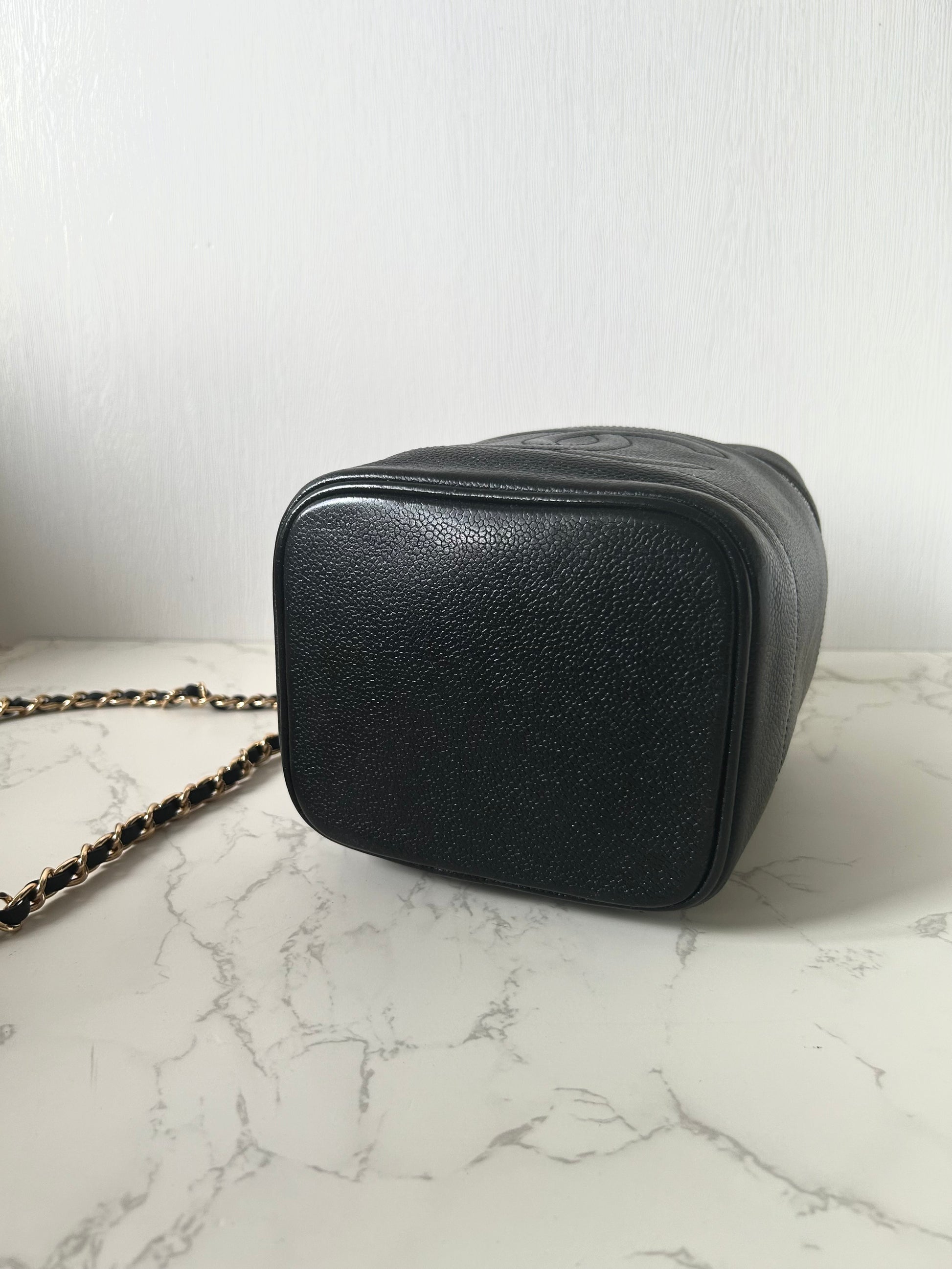 CHANEL Rare Vertical Black Caviar Leather Vanity Box Bag/Side Bag/Messenger Bag/Clutch Bag