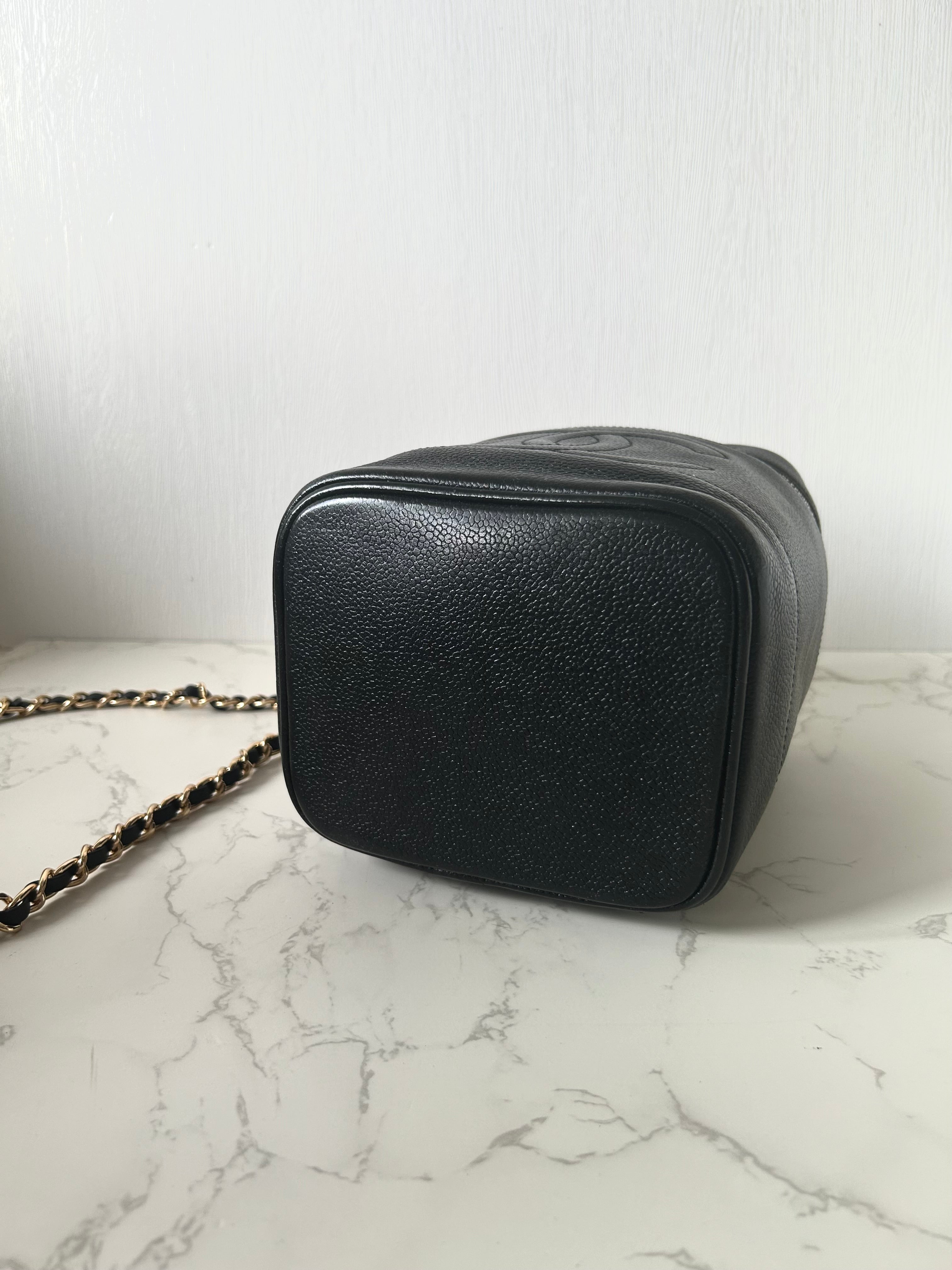 CHANEL Rare Vertical Black Caviar Leather Vanity Box Bag/Side Bag/Messenger Bag/Clutch Bag