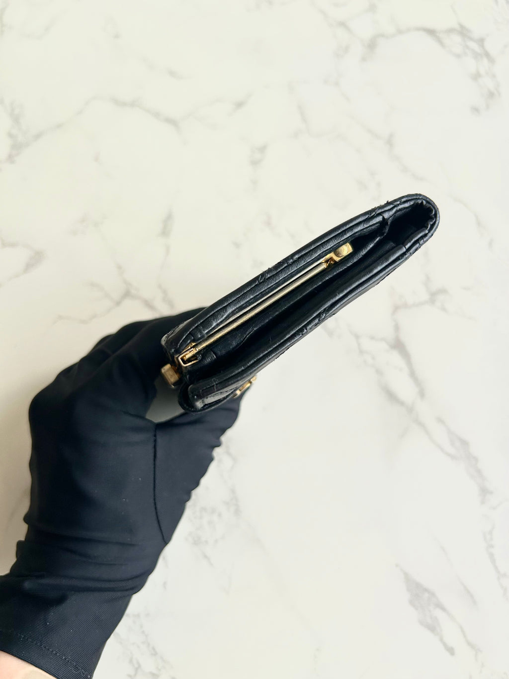 Chanel 黑色Matelassé小羊皮革口金中夾/銀包/短夾