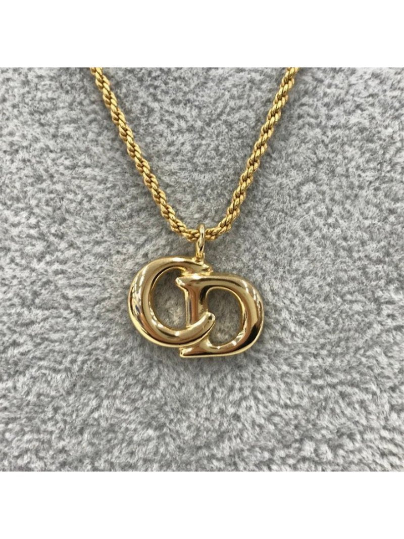 CHRISTIAN DIOR Comes in original box - Gold necklace + earrings + bracelet jewelry set