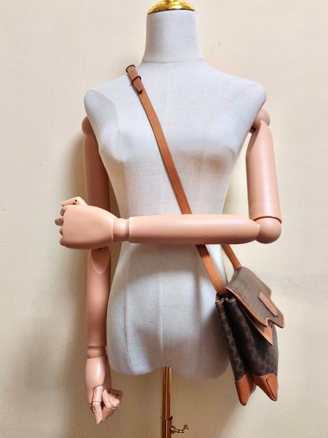 CELINE rare brown old flower leather messenger bag / side bag / oblique bag