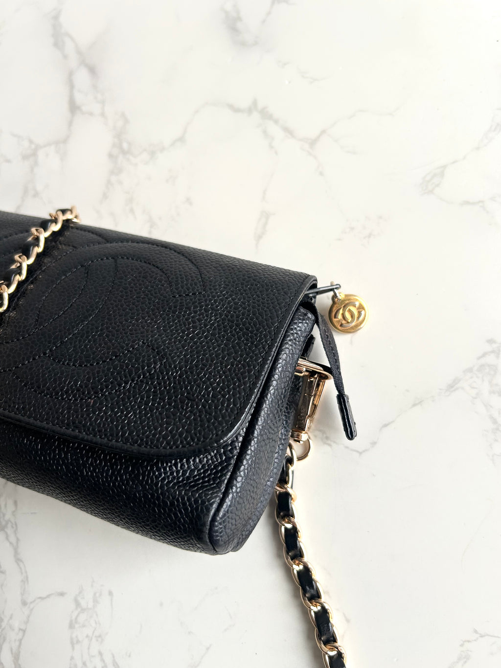 Chanel連鏡子黑金魚子醬皮革包 側背包 斜背包 中古包