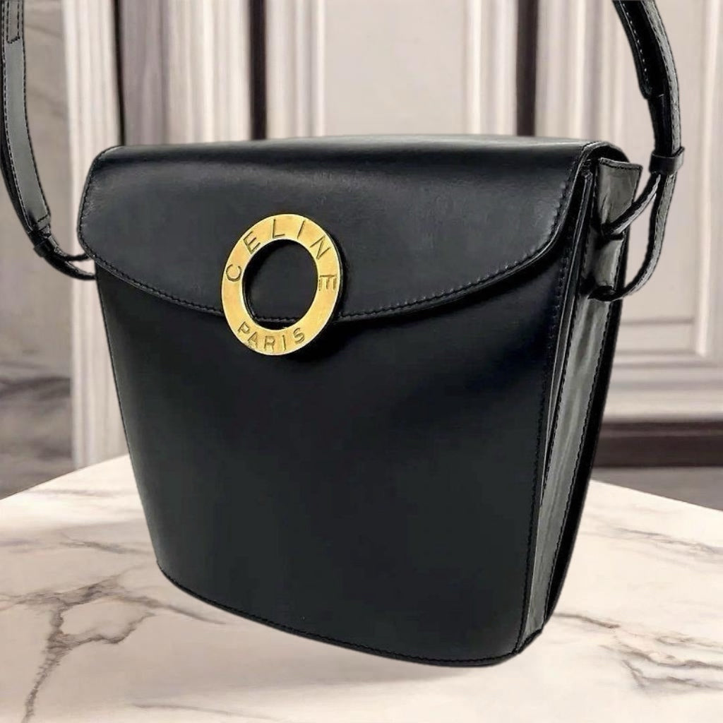 CELINE rare black gold ring leather French fry small bag / side backpack / oblique backpack