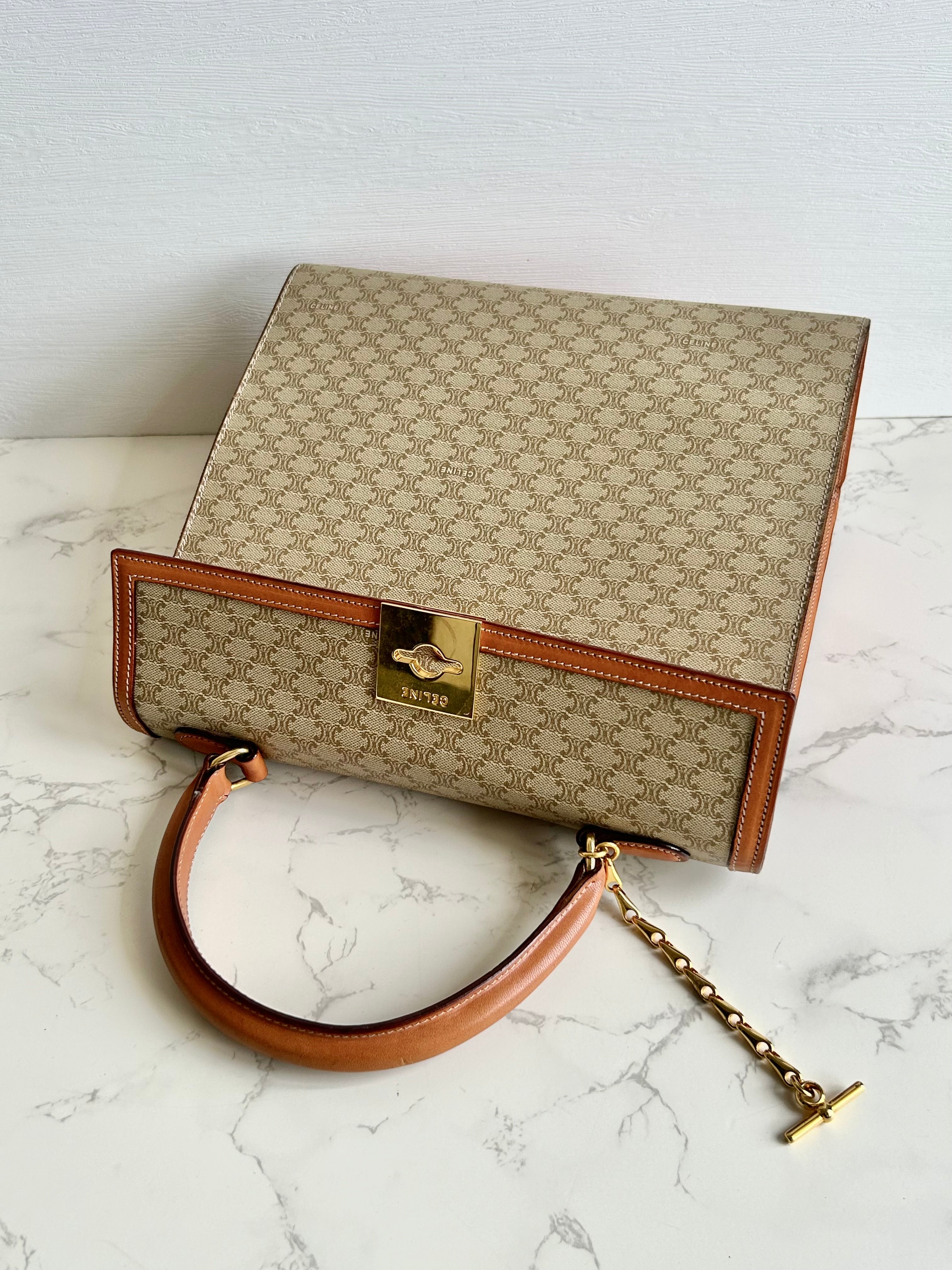CELINE rare beige old flower Kelly side bag / oblique backpack / handbag