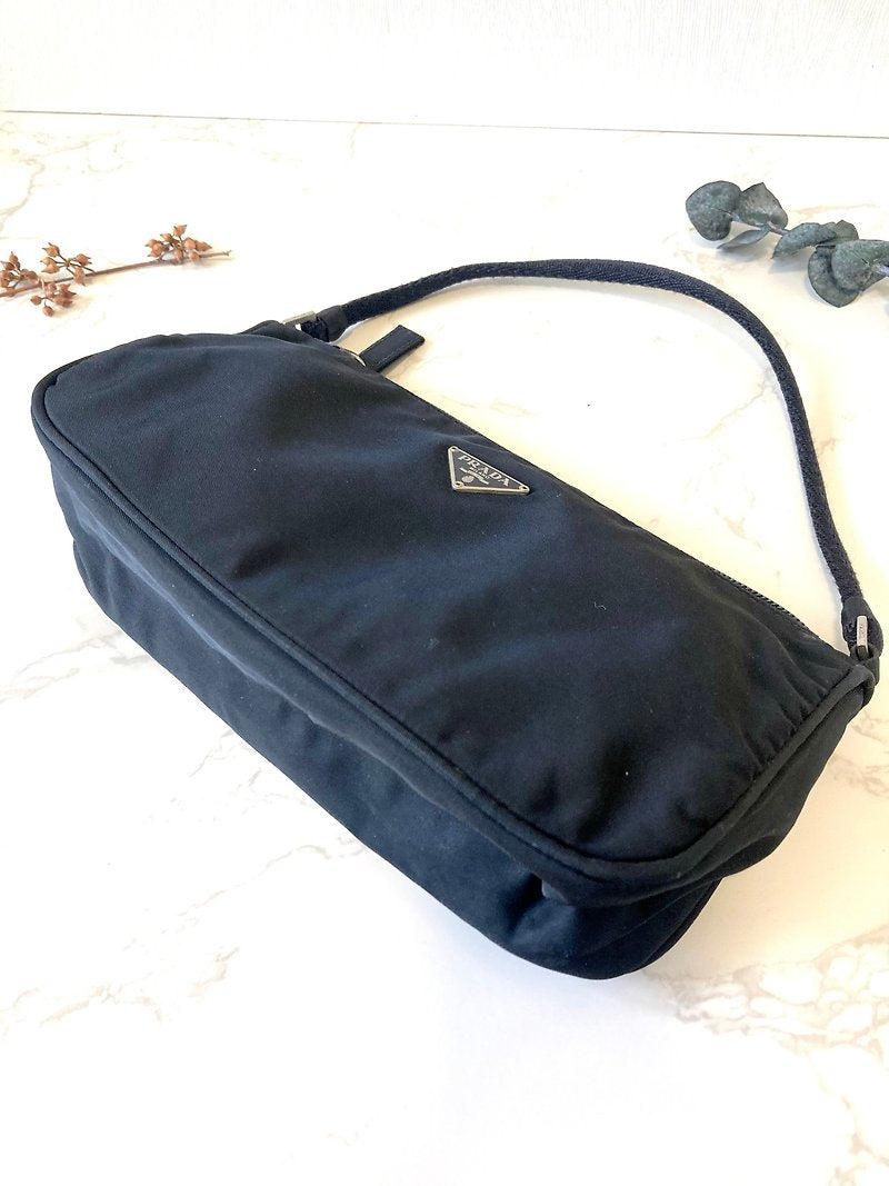 PRADA 經典黑色銀三角簡約小包/手提袋/手挽袋