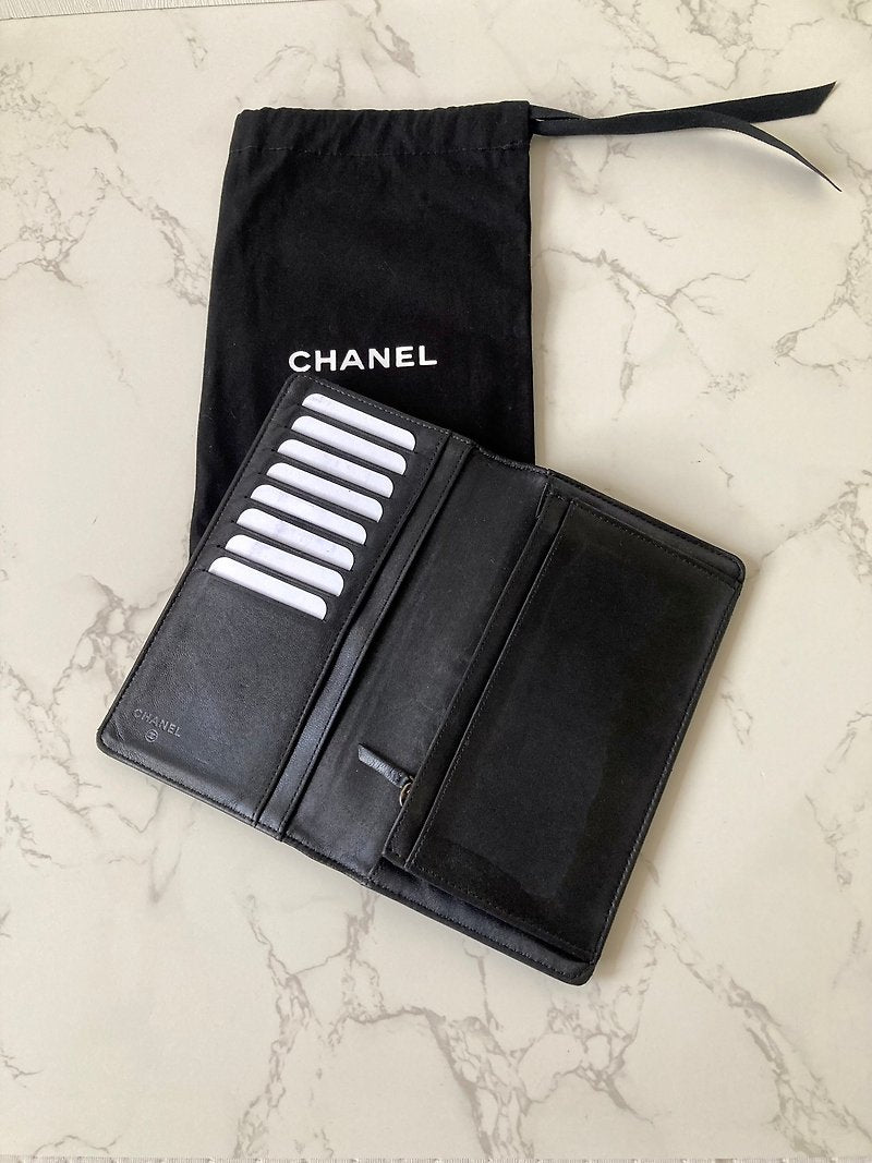 CHANEL Black Camellia Silver Label Leather Long Wallet/Wallet