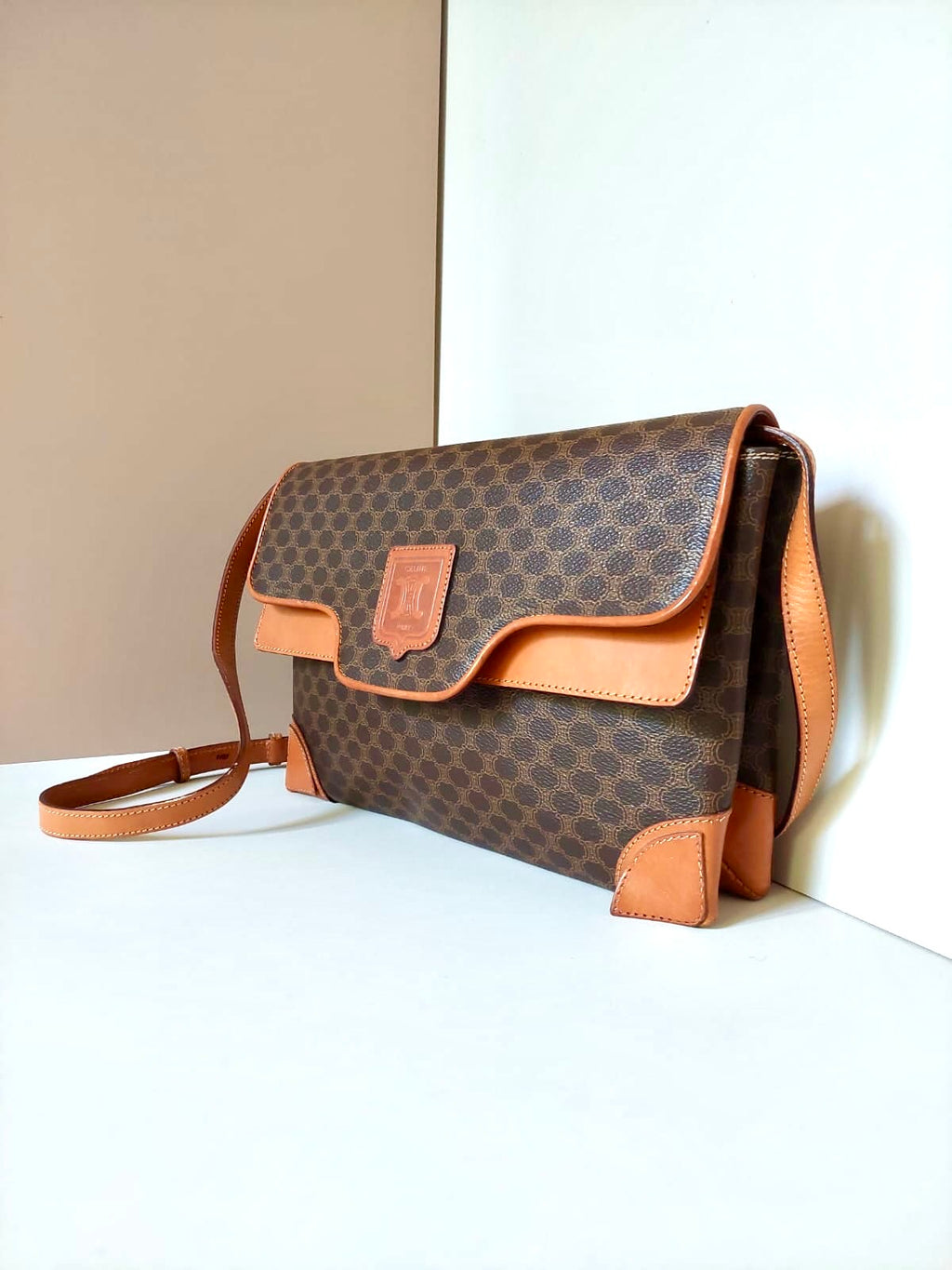CELINE rare brown old flower leather messenger bag / side bag / oblique bag