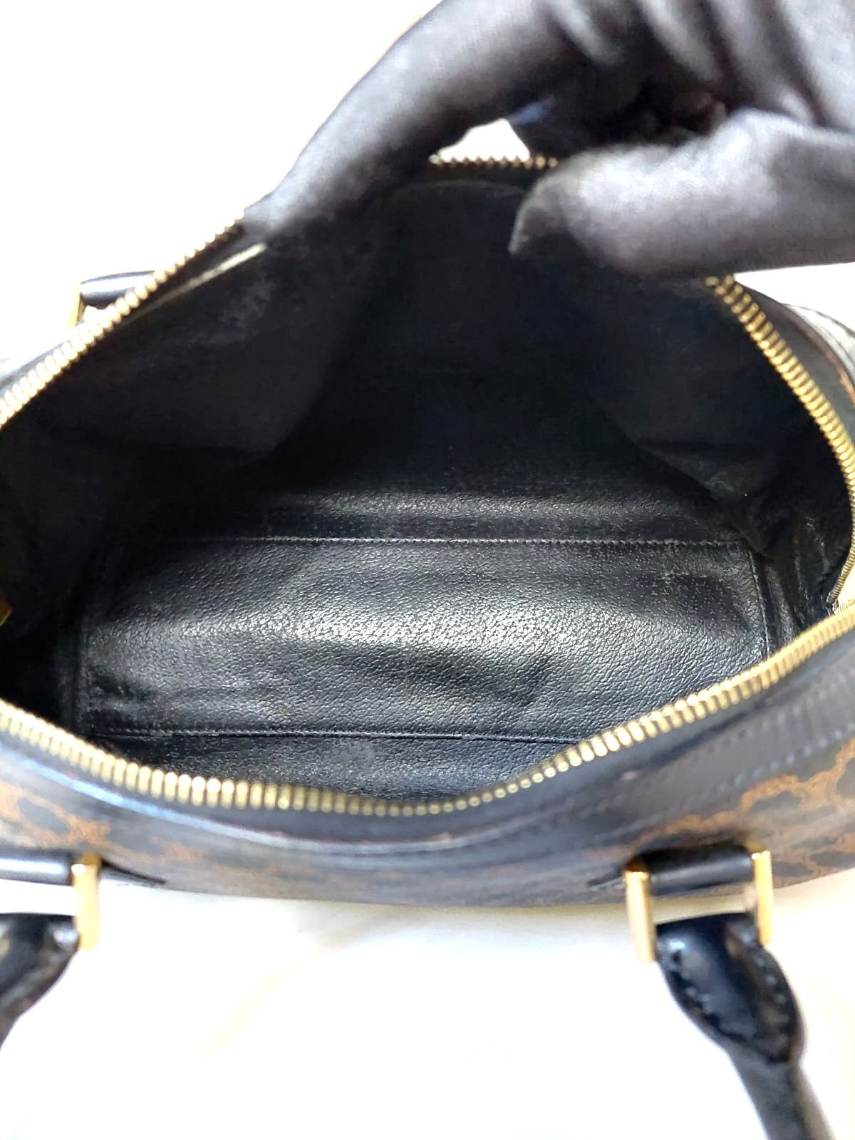 CELINE black old flower leather Boston barrel small bag/side backpack/handbag