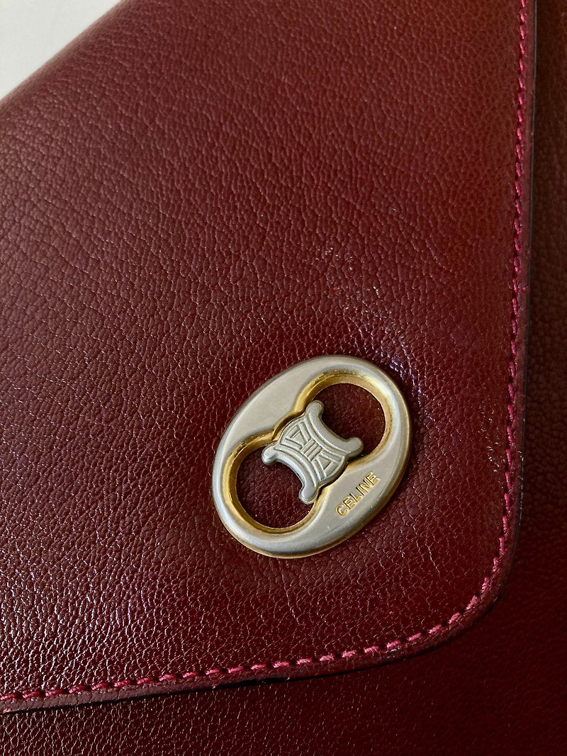 CELINE rare wine red Arc de Triomphe gold buckle envelope small bag/side backpack/underarm bag