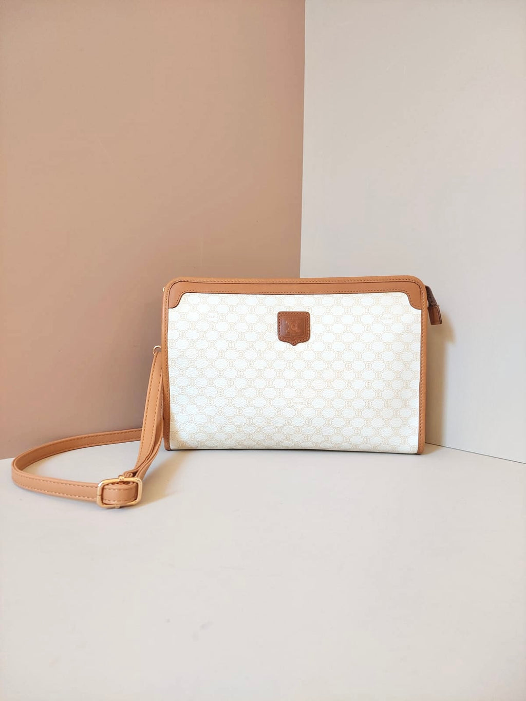 CELINE rare white old flower leather square small bag/clutch/side bag/crossbody bag